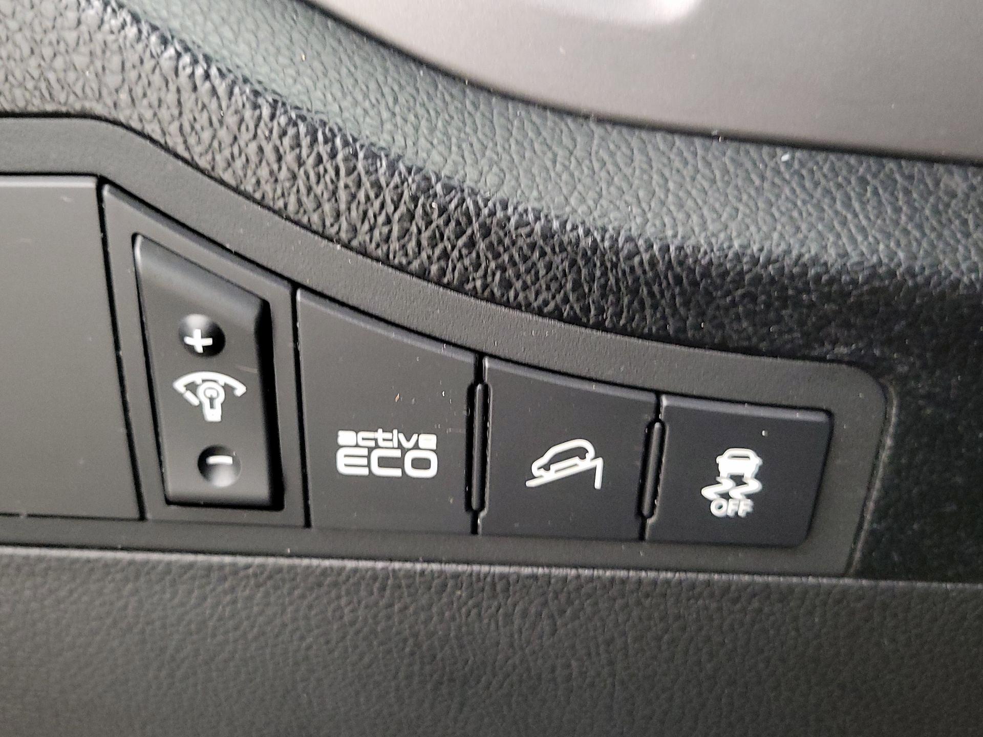 Thumbnail: 2014 Kia Sportage - 13