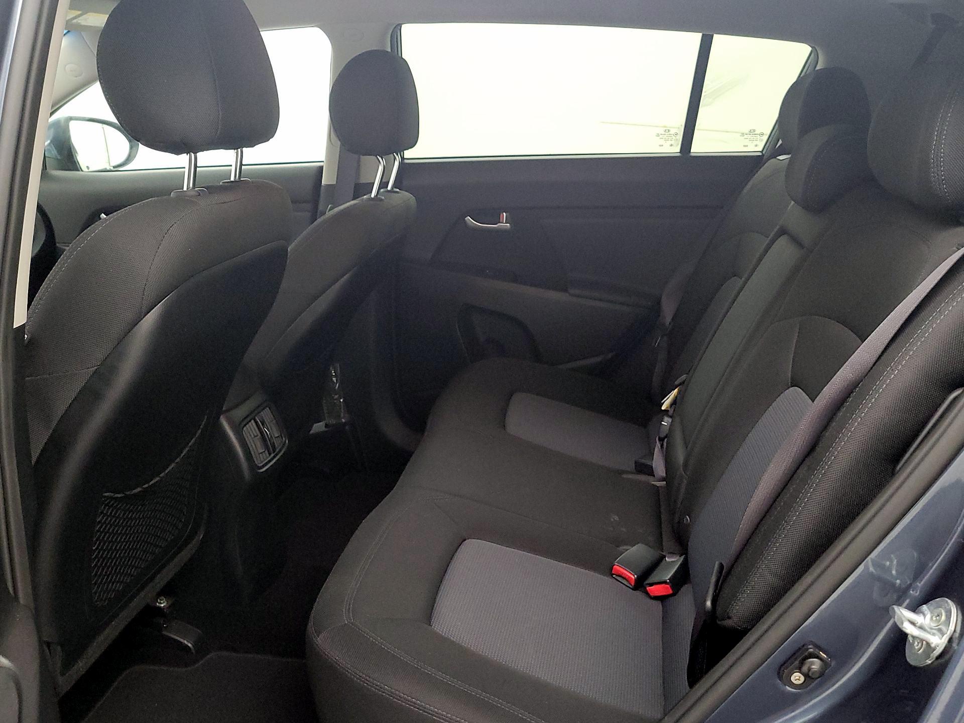Thumbnail: 2014 Kia Sportage - 18
