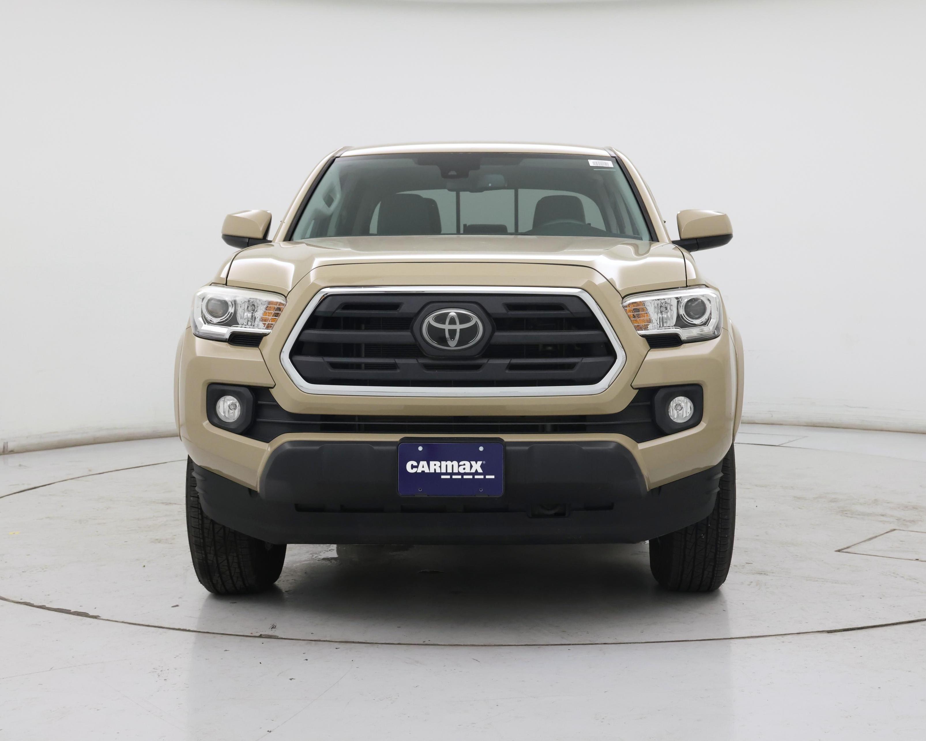 Thumbnail: 2018 Toyota Tacoma - 5