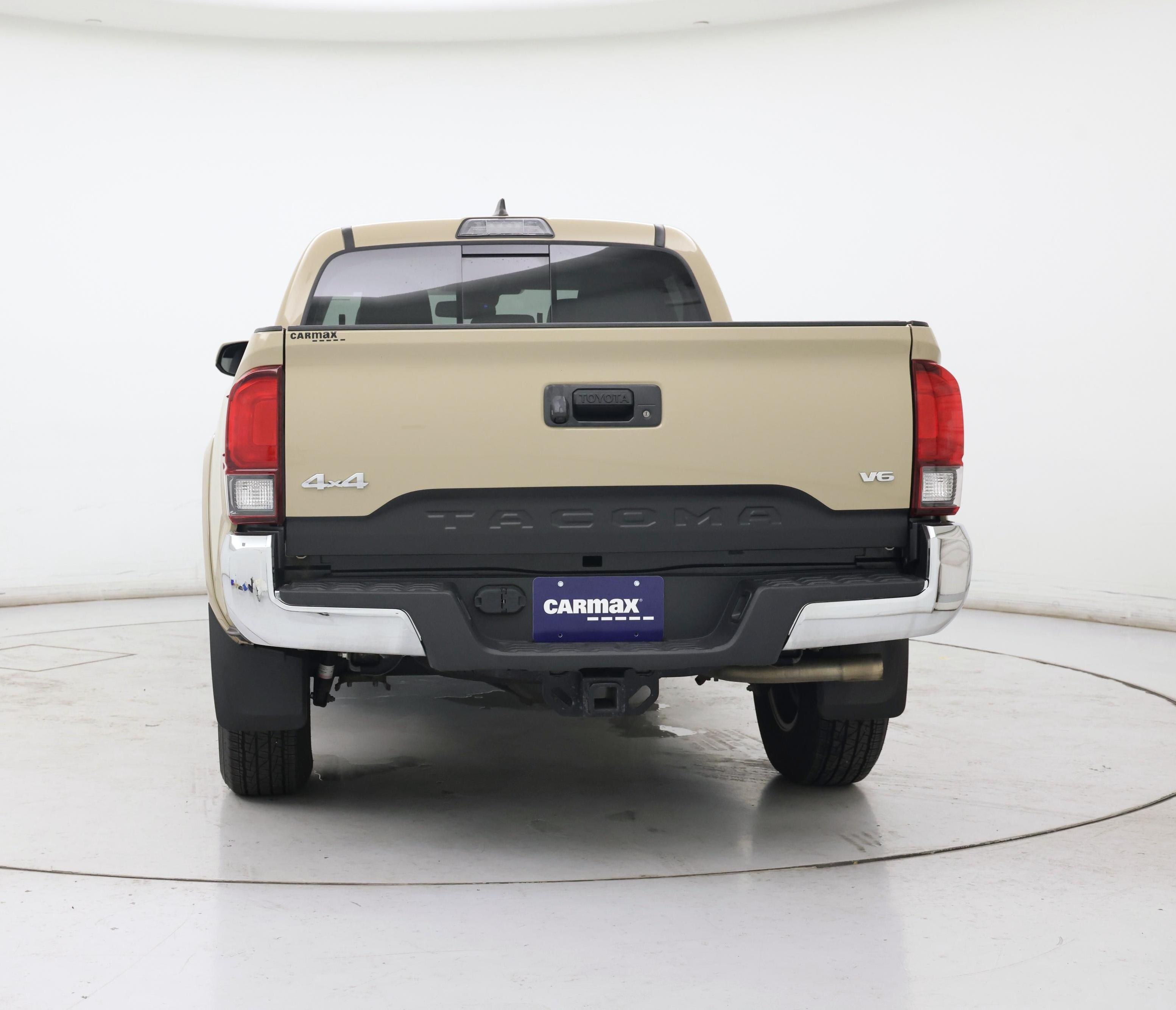 Thumbnail: 2018 Toyota Tacoma - 6