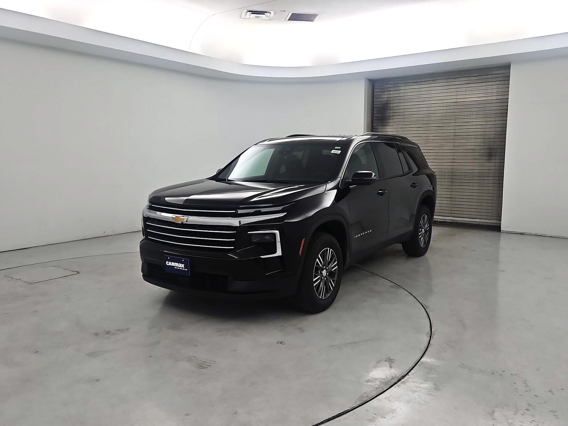 Thumbnail: 2024 Chevrolet Traverse - 3