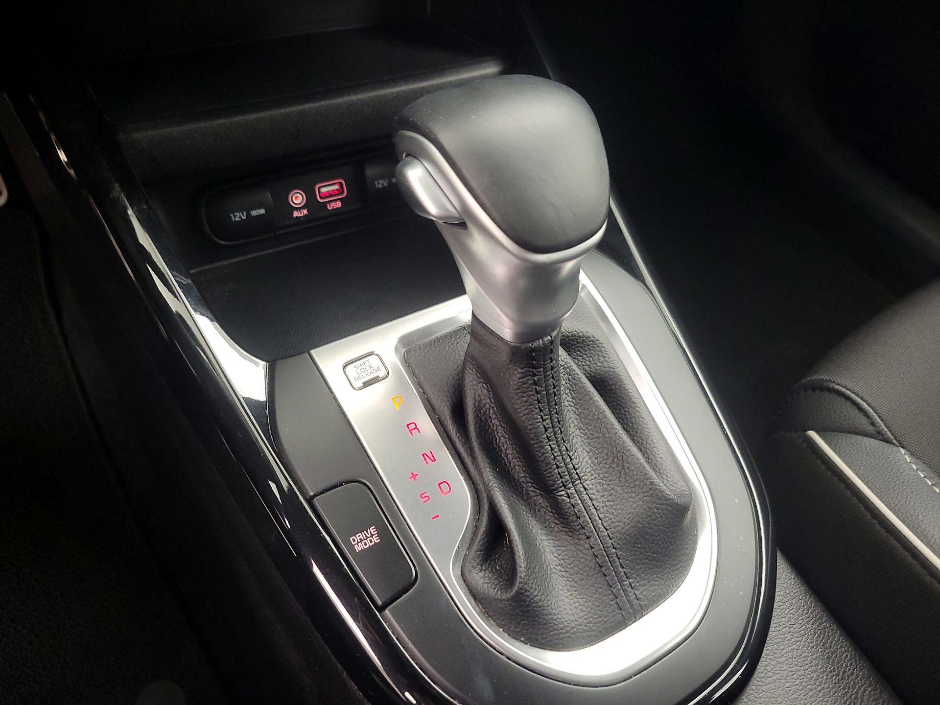 Thumbnail: 2020 Kia Forte - 17