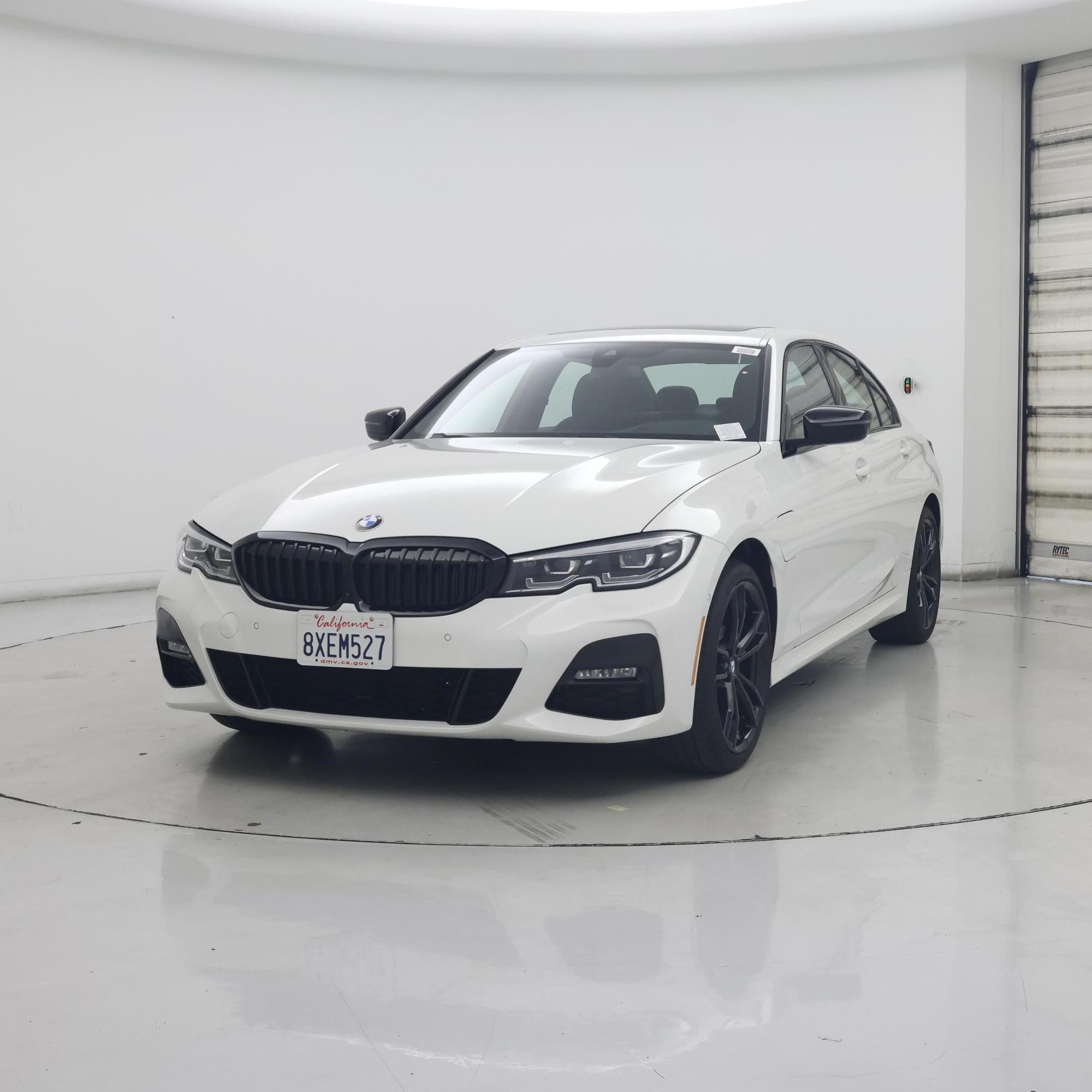 Thumbnail: 2021 BMW 3 Series - 4