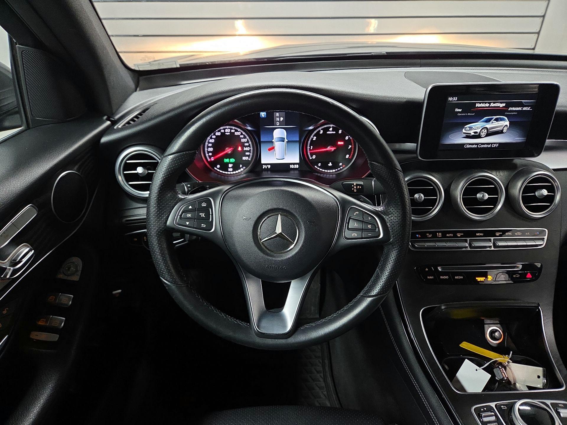 Thumbnail: 2018 Mercedes-Benz GLC - 10