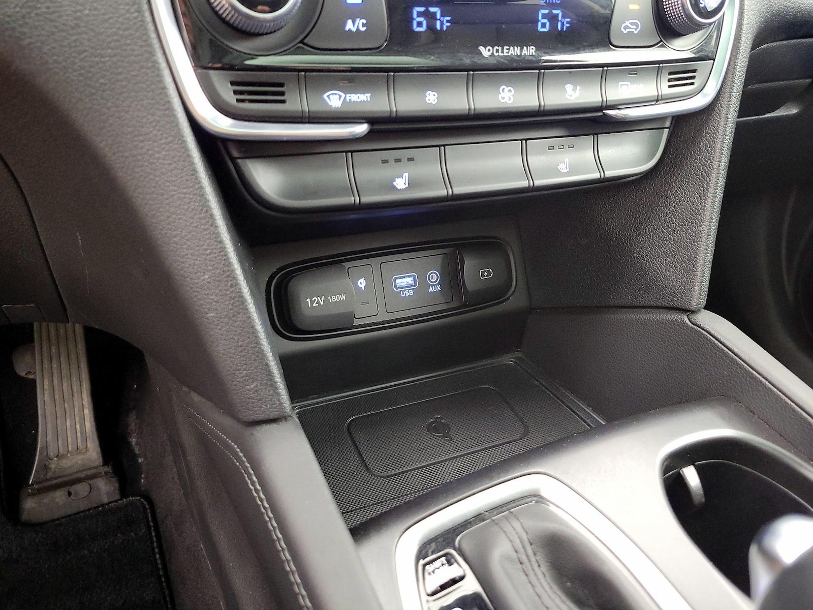 2020 Hyundai Santa Fe SEL - Photo 19