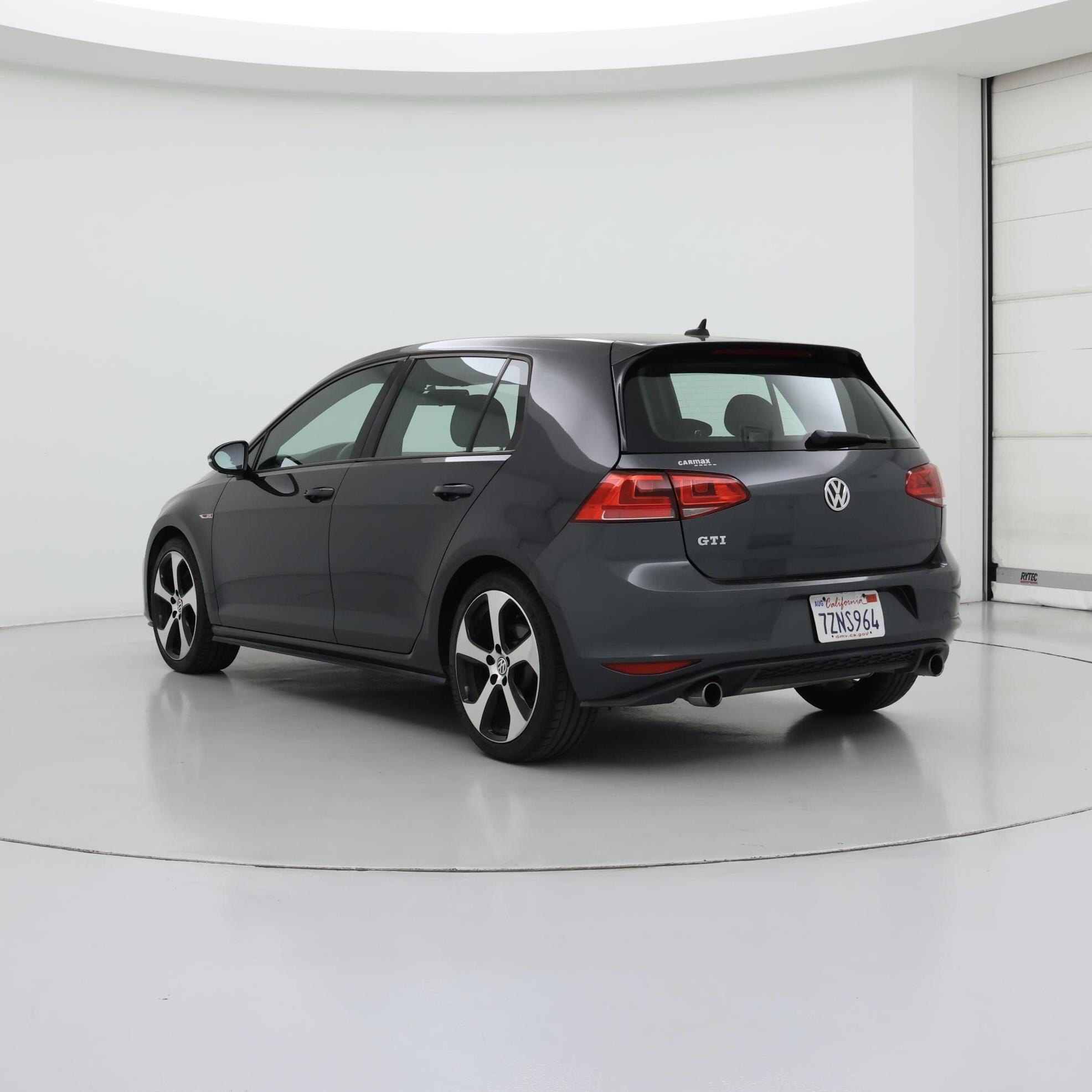 Thumbnail: 2017 Volkswagen Golf - 2