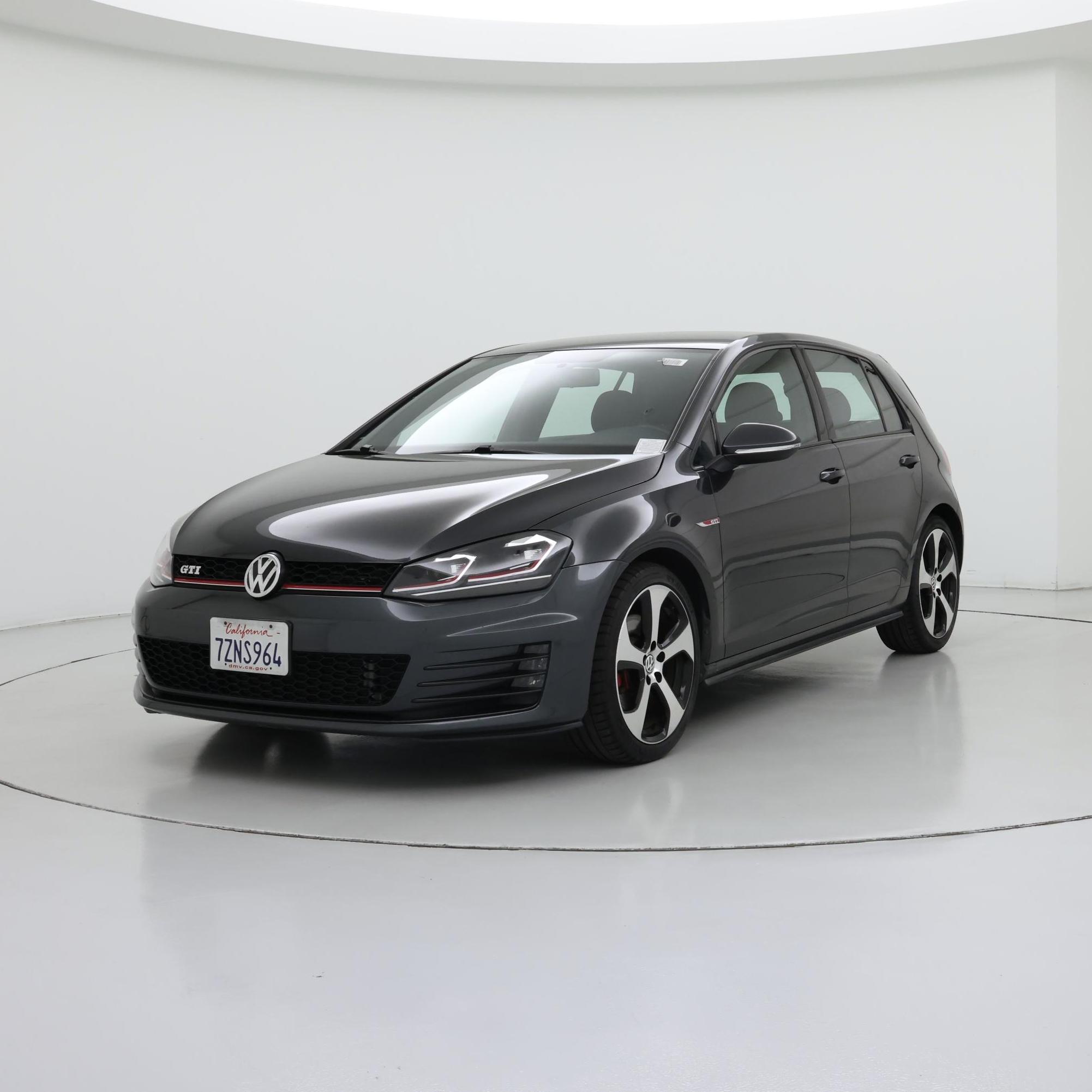 Thumbnail: 2017 Volkswagen Golf - 4