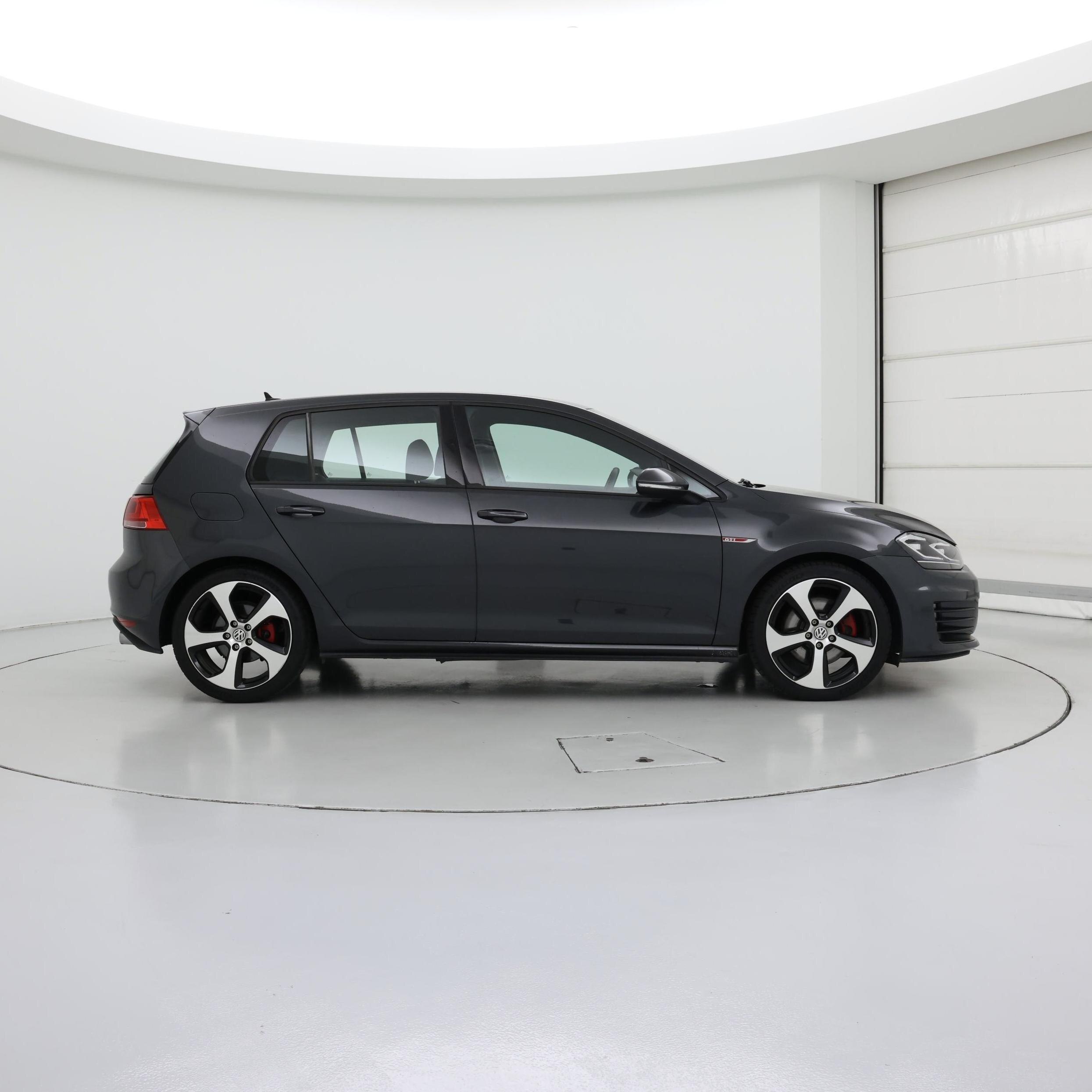Thumbnail: 2017 Volkswagen Golf - 7