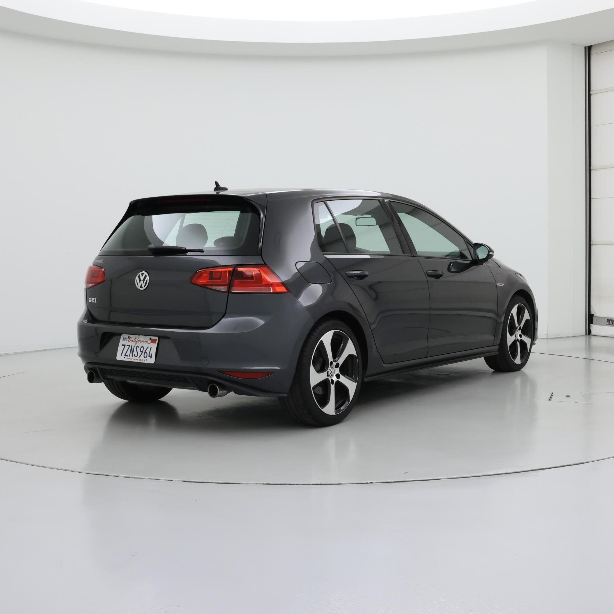 Thumbnail: 2017 Volkswagen Golf - 8