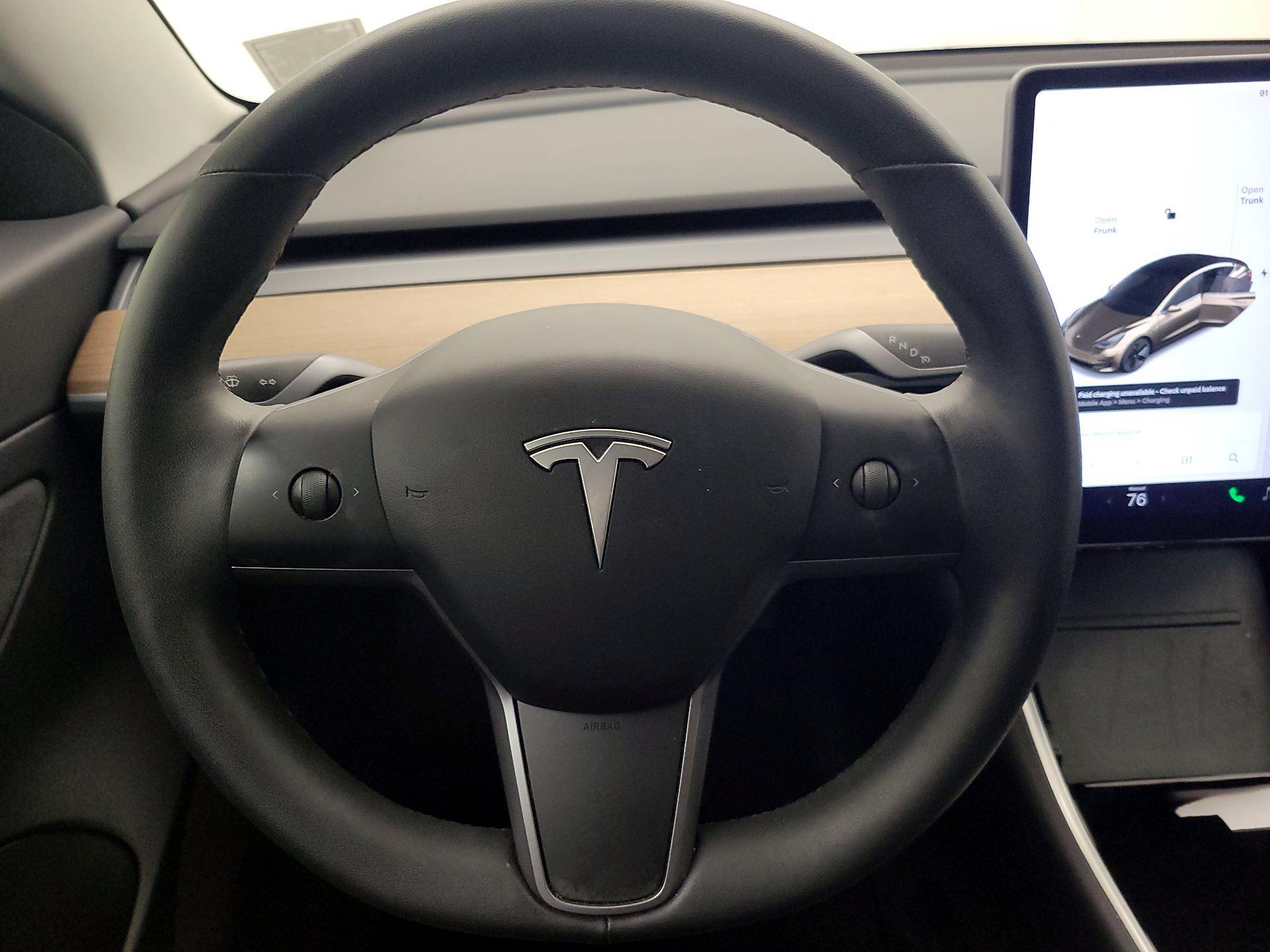 Thumbnail: 2020 Tesla Model 3 - 10