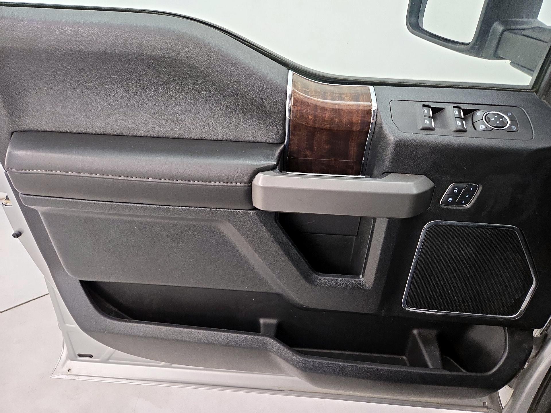 Thumbnail: 2015 Ford F-150 - 12