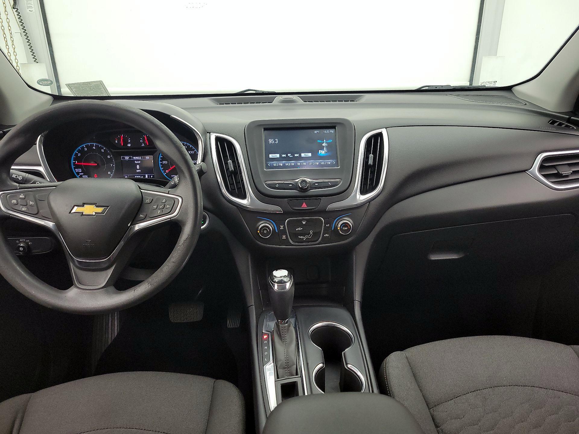 Thumbnail: 2018 Chevrolet Equinox - 9