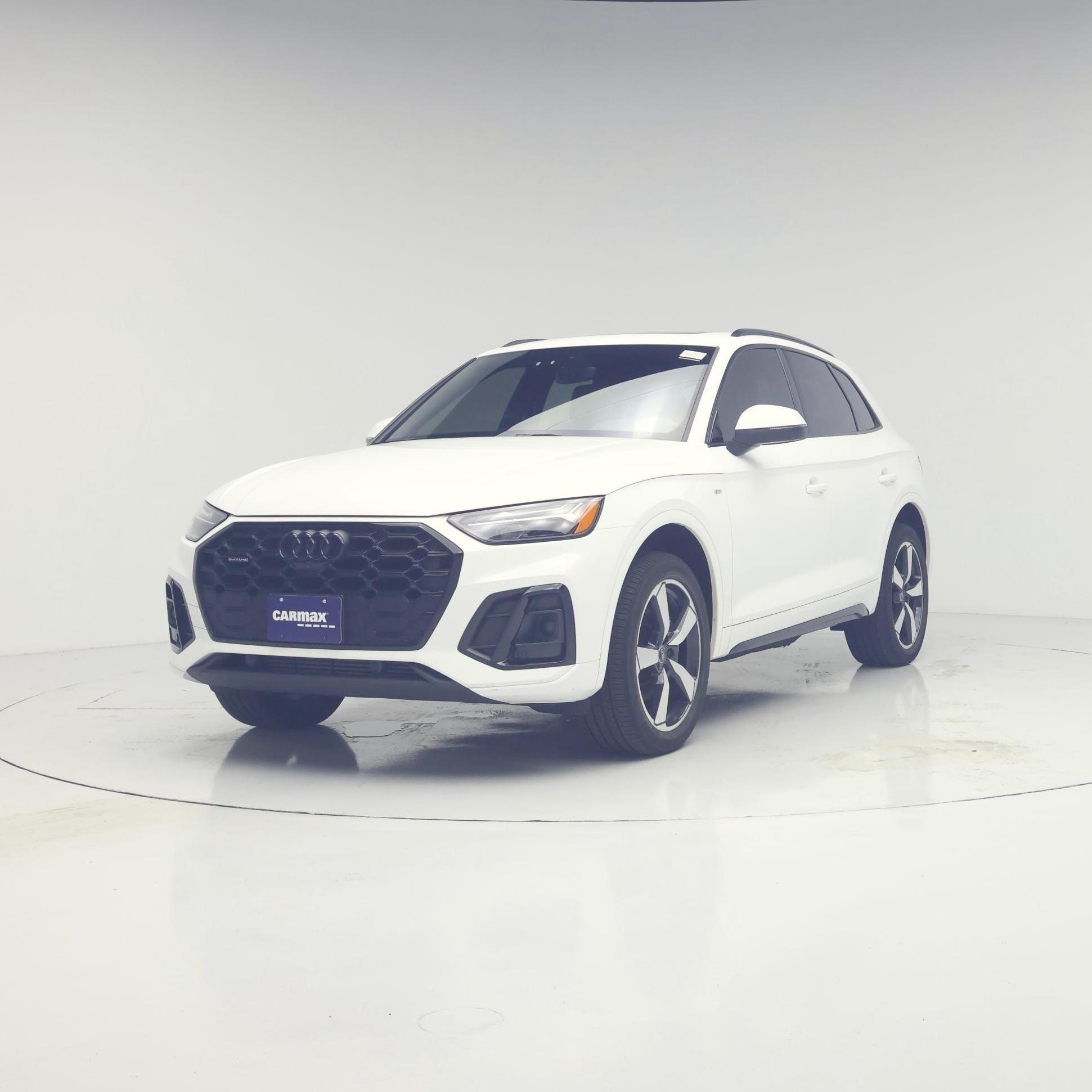 Thumbnail: 2023 Audi Q5 - 4