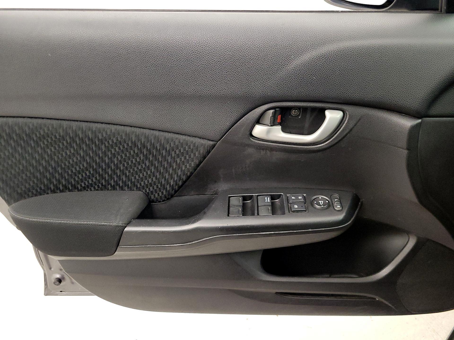 Thumbnail: 2015 Honda Civic - 12