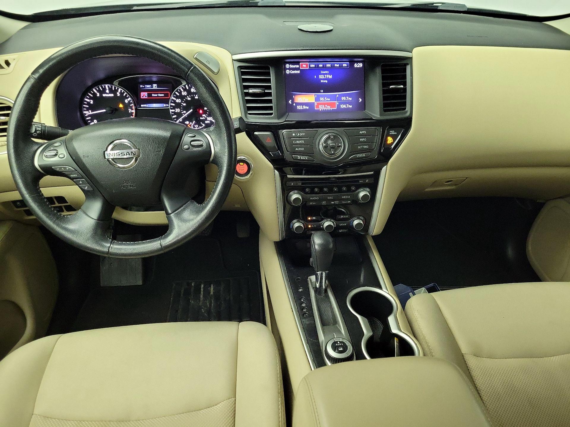 Thumbnail: 2018 Nissan Pathfinder - 9