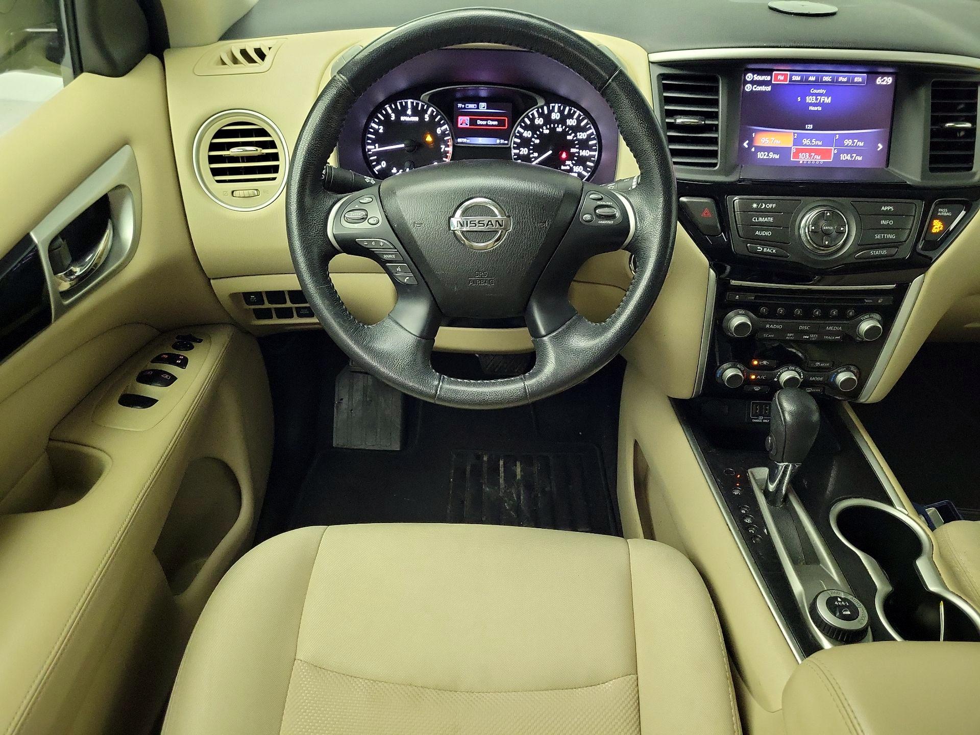 Thumbnail: 2018 Nissan Pathfinder - 10