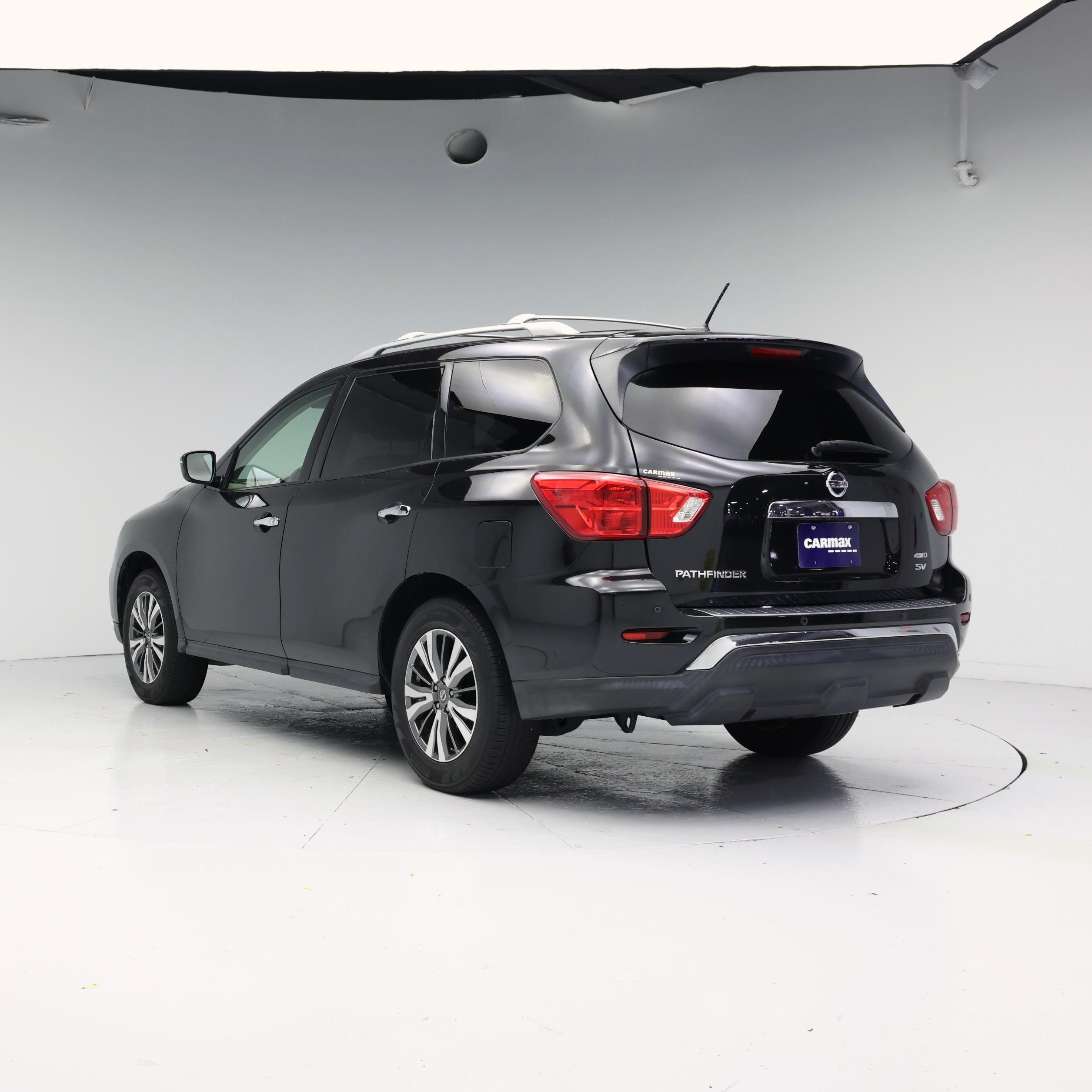 Thumbnail: 2018 Nissan Pathfinder - 2