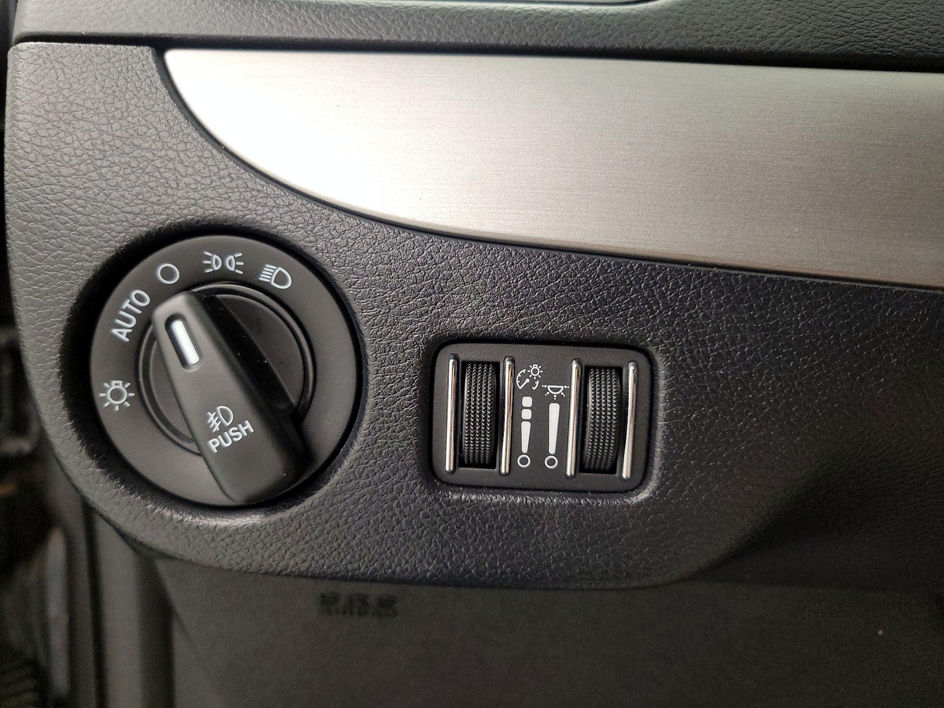 Thumbnail: 2019 Dodge Grand Caravan - 13