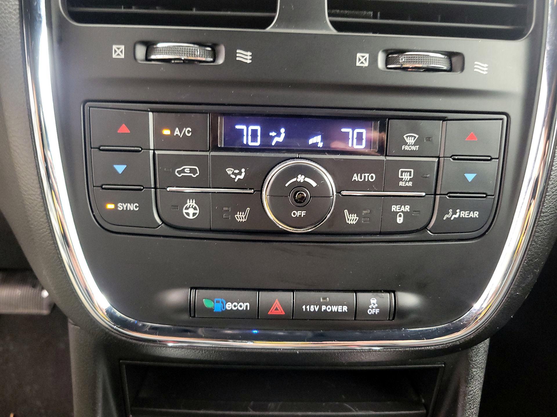 Thumbnail: 2019 Dodge Grand Caravan - 16