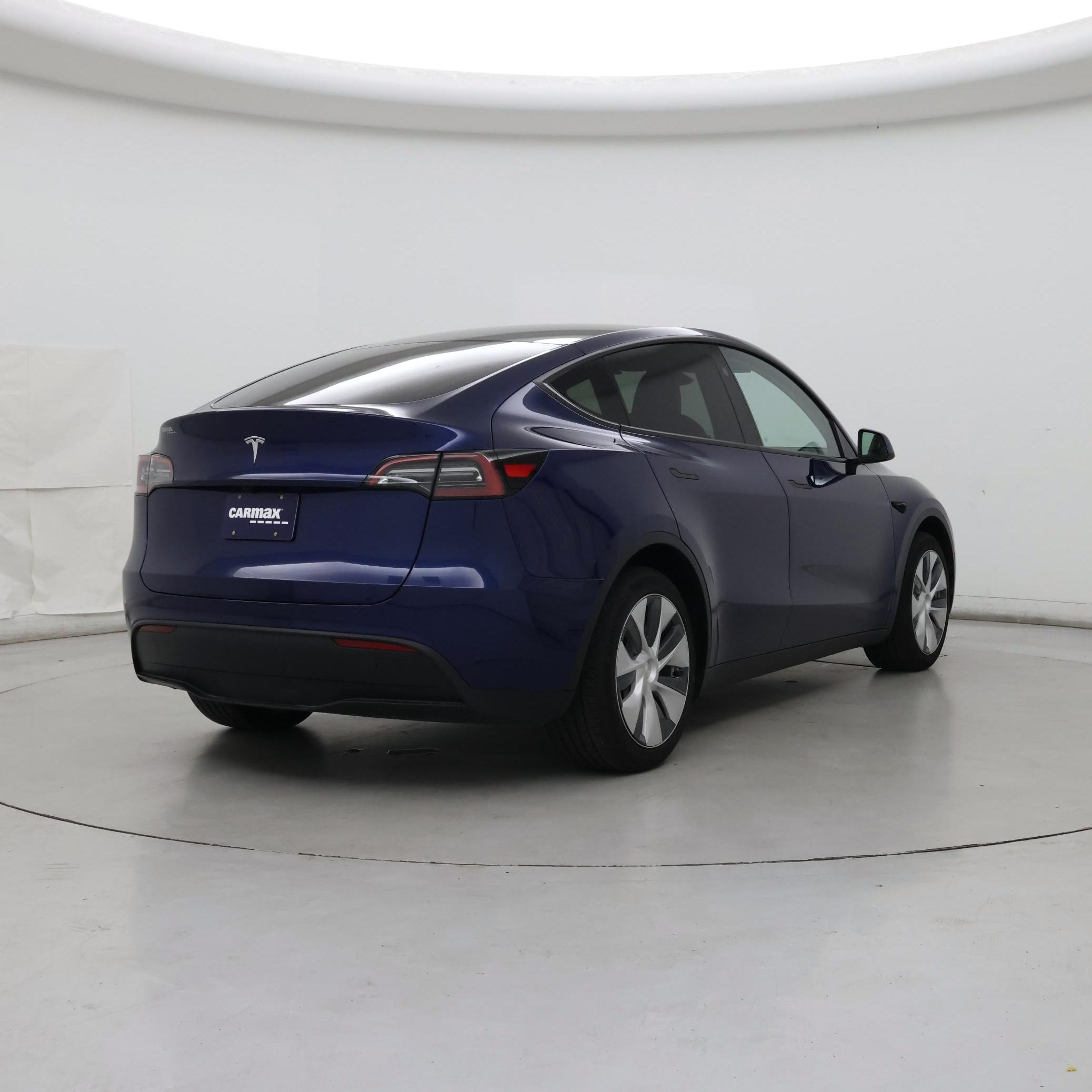 Thumbnail: 2024 Tesla Model Y - 8