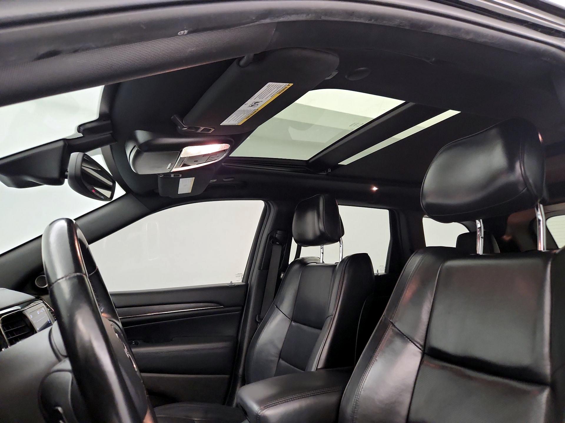 Thumbnail: 2021 Jeep Grand Cherokee - 18