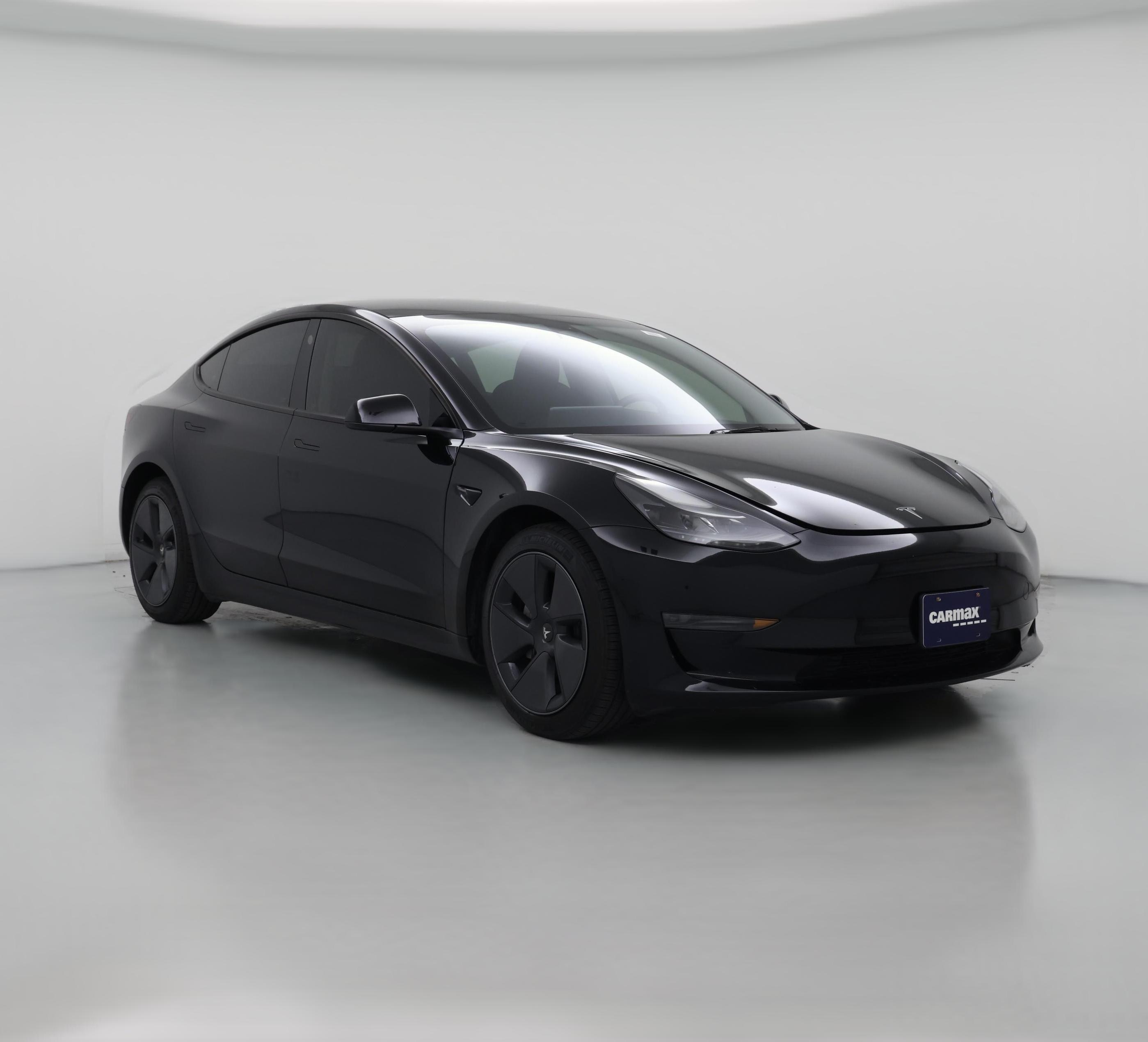 Thumbnail: 2023 Tesla Model 3 - 1