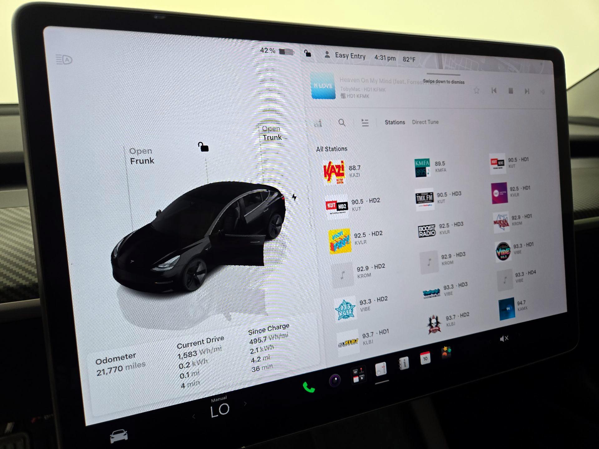 Thumbnail: 2023 Tesla Model 3 - 15