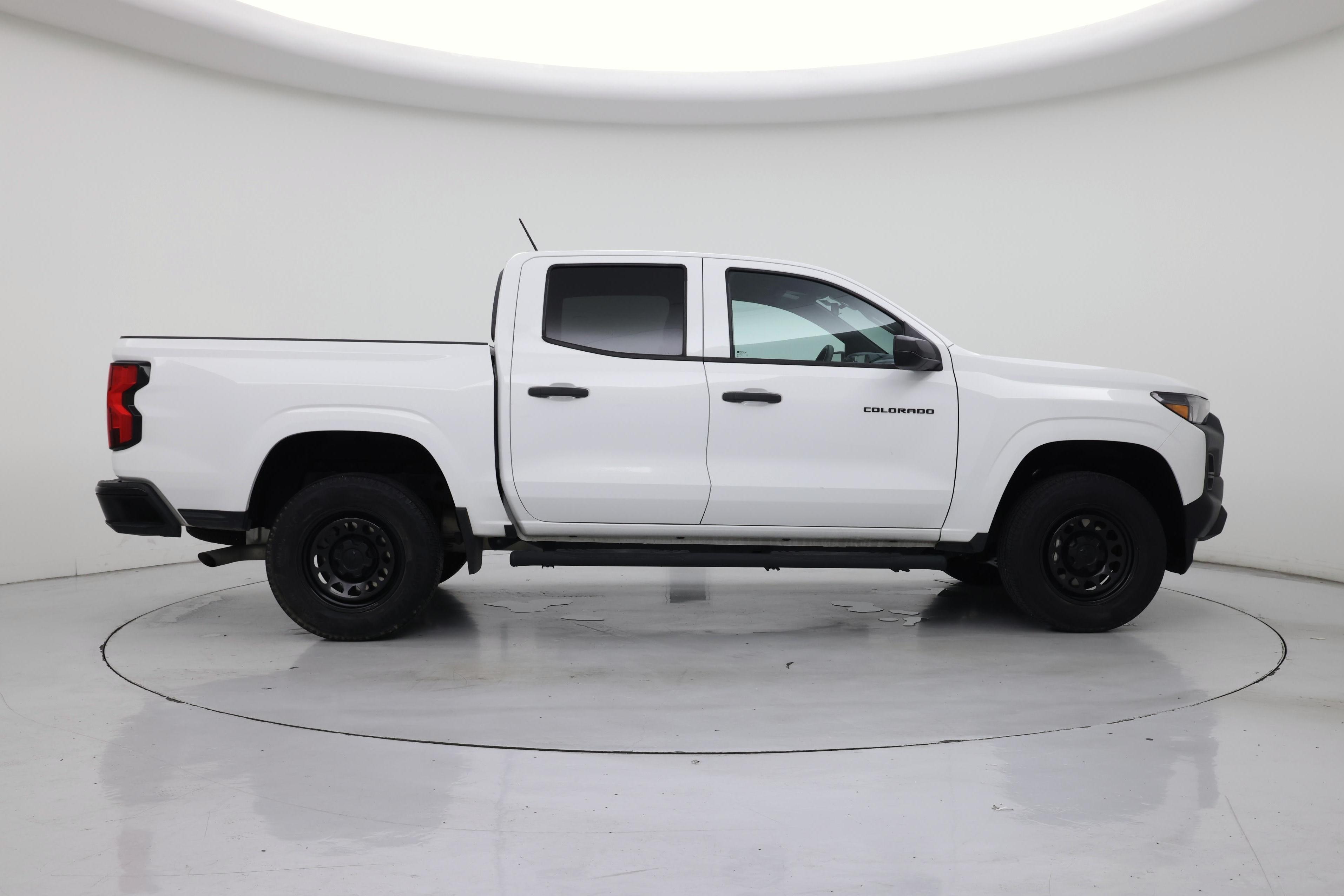 Thumbnail: 2023 Chevrolet Colorado - 7