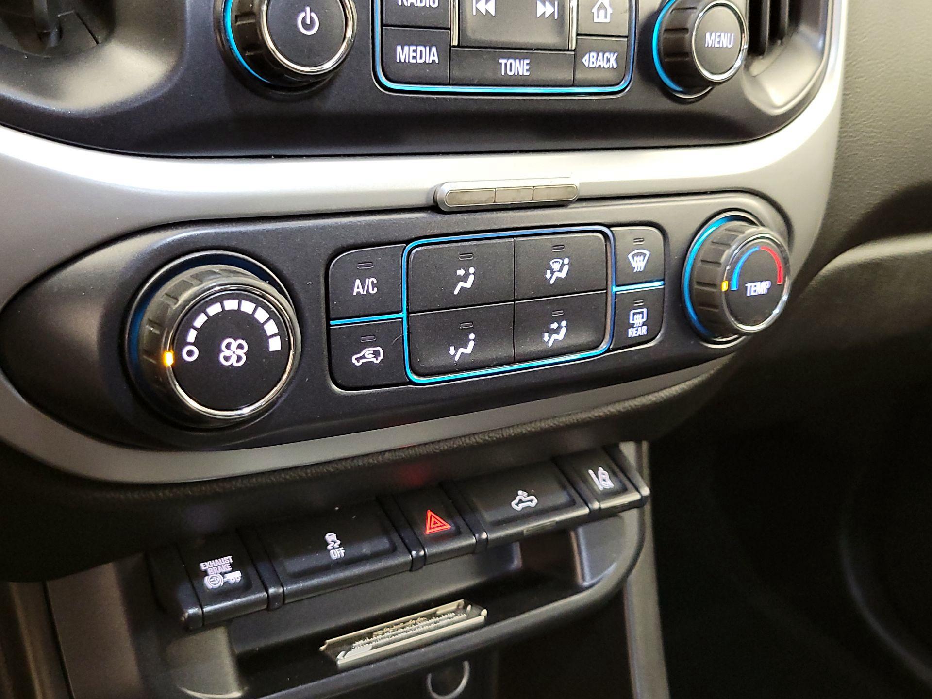 Thumbnail: 2018 Chevrolet Colorado - 16