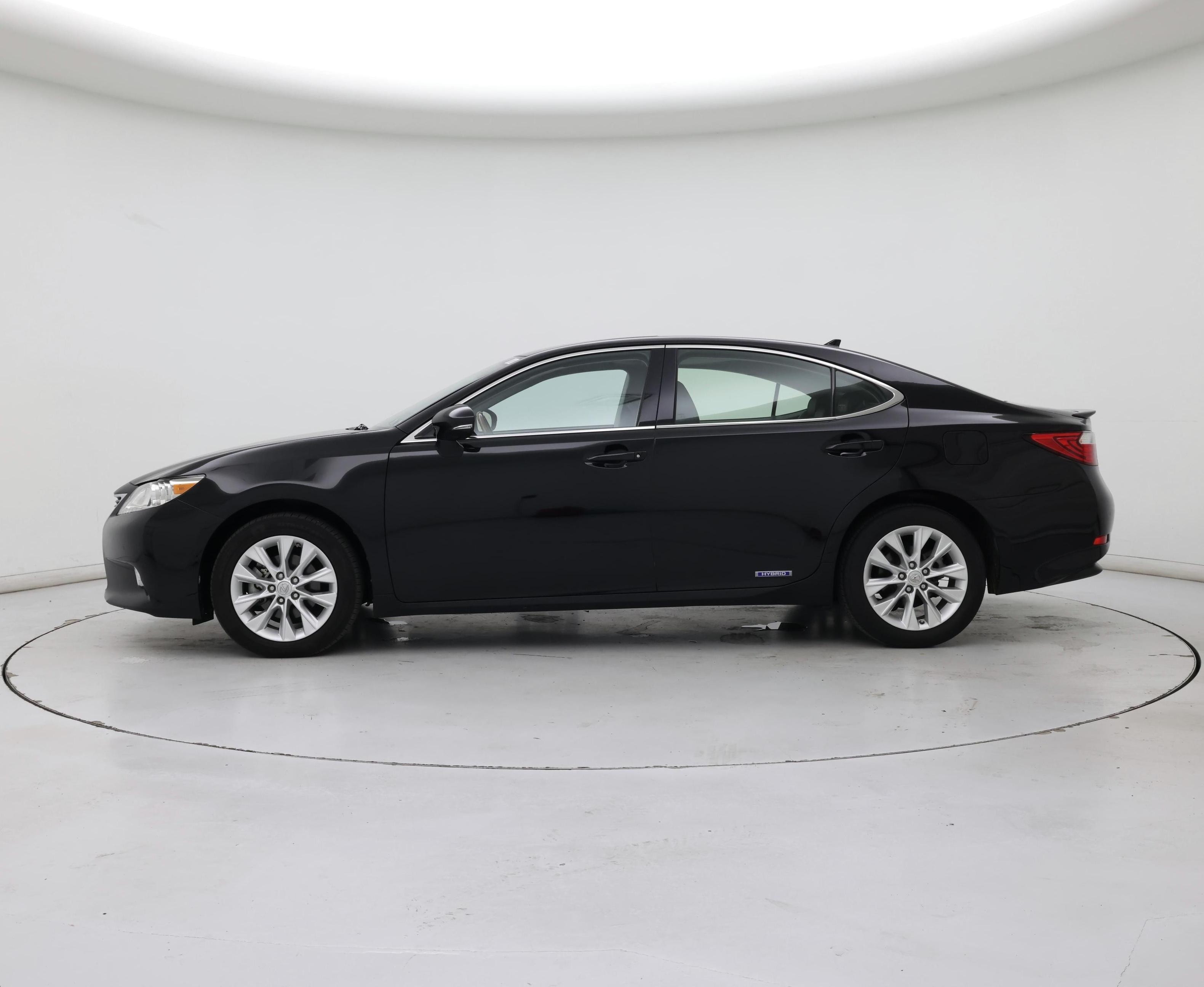 Thumbnail: 2014 Lexus ES - 3