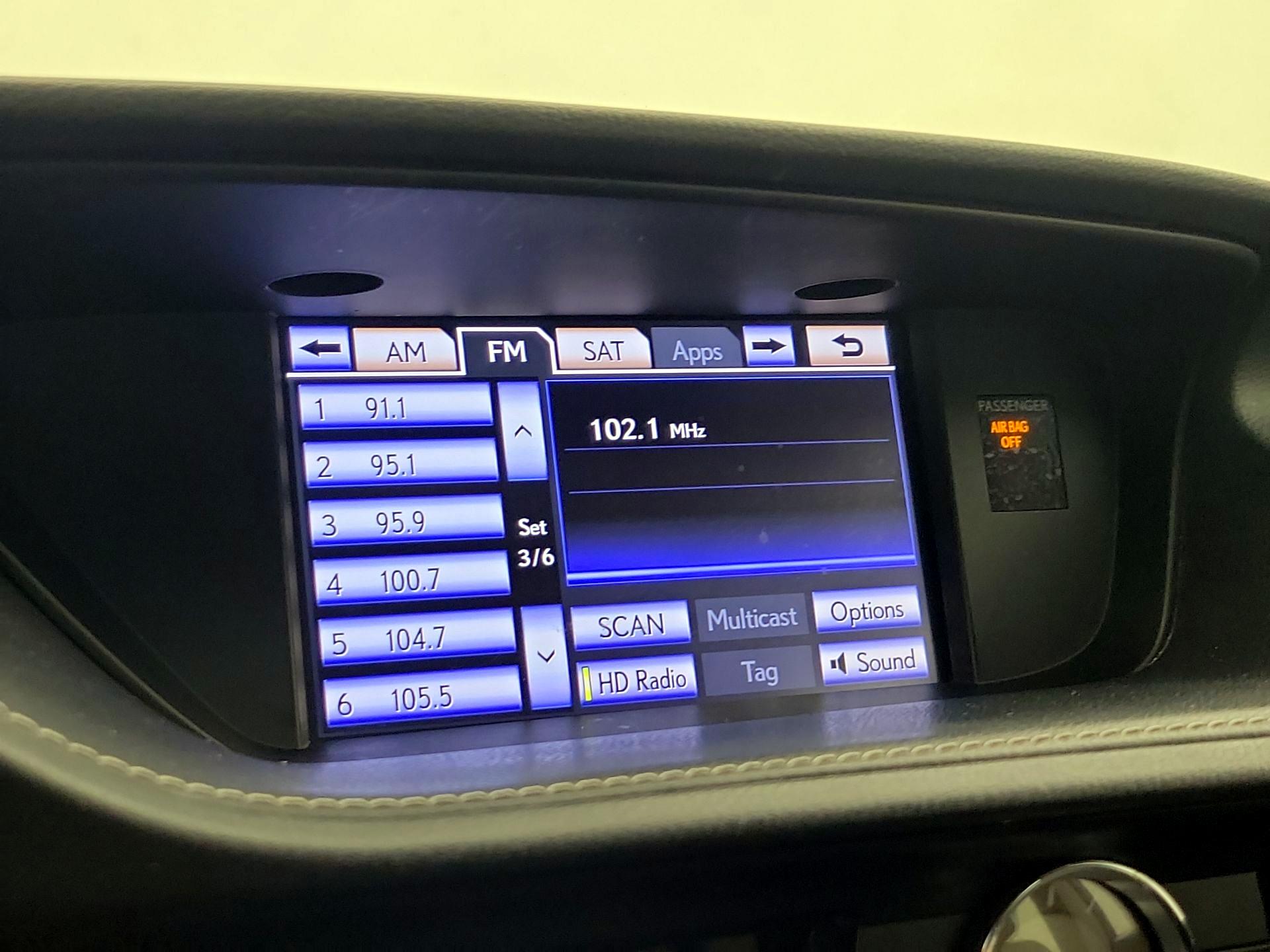 Thumbnail: 2014 Lexus ES - 16