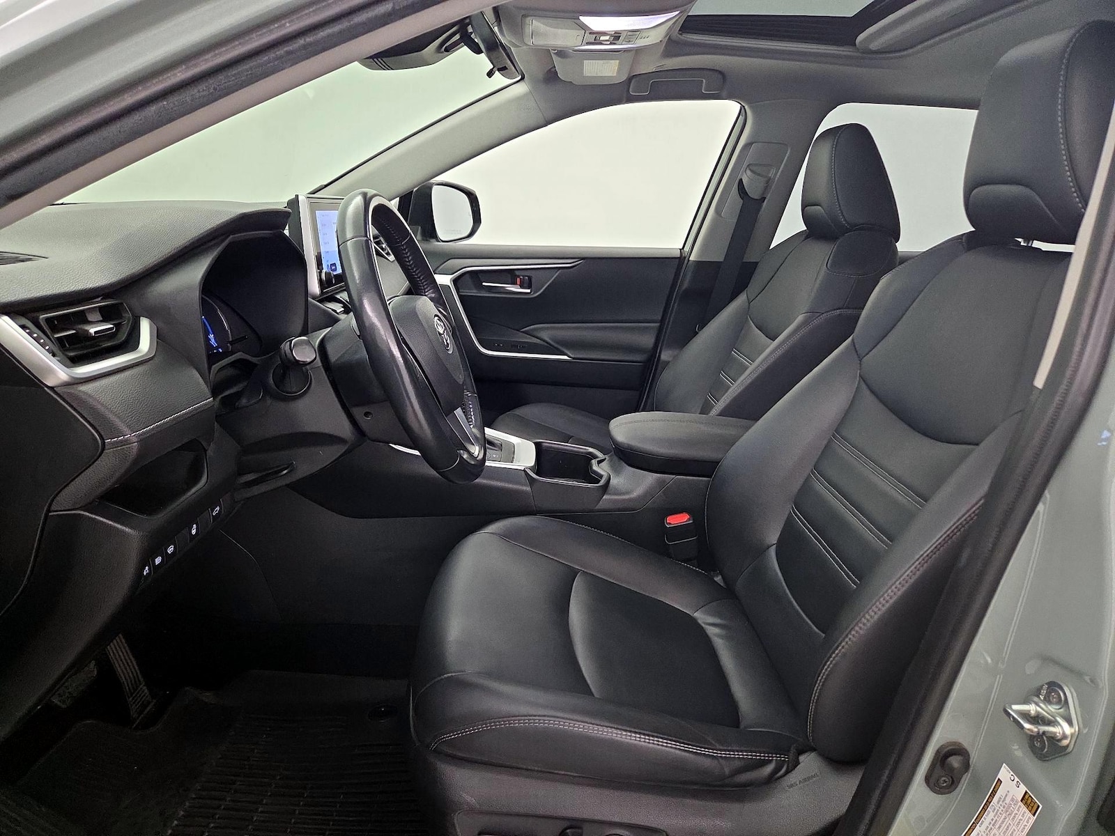 2023 Toyota RAV4 XLE Premium - Photo 12