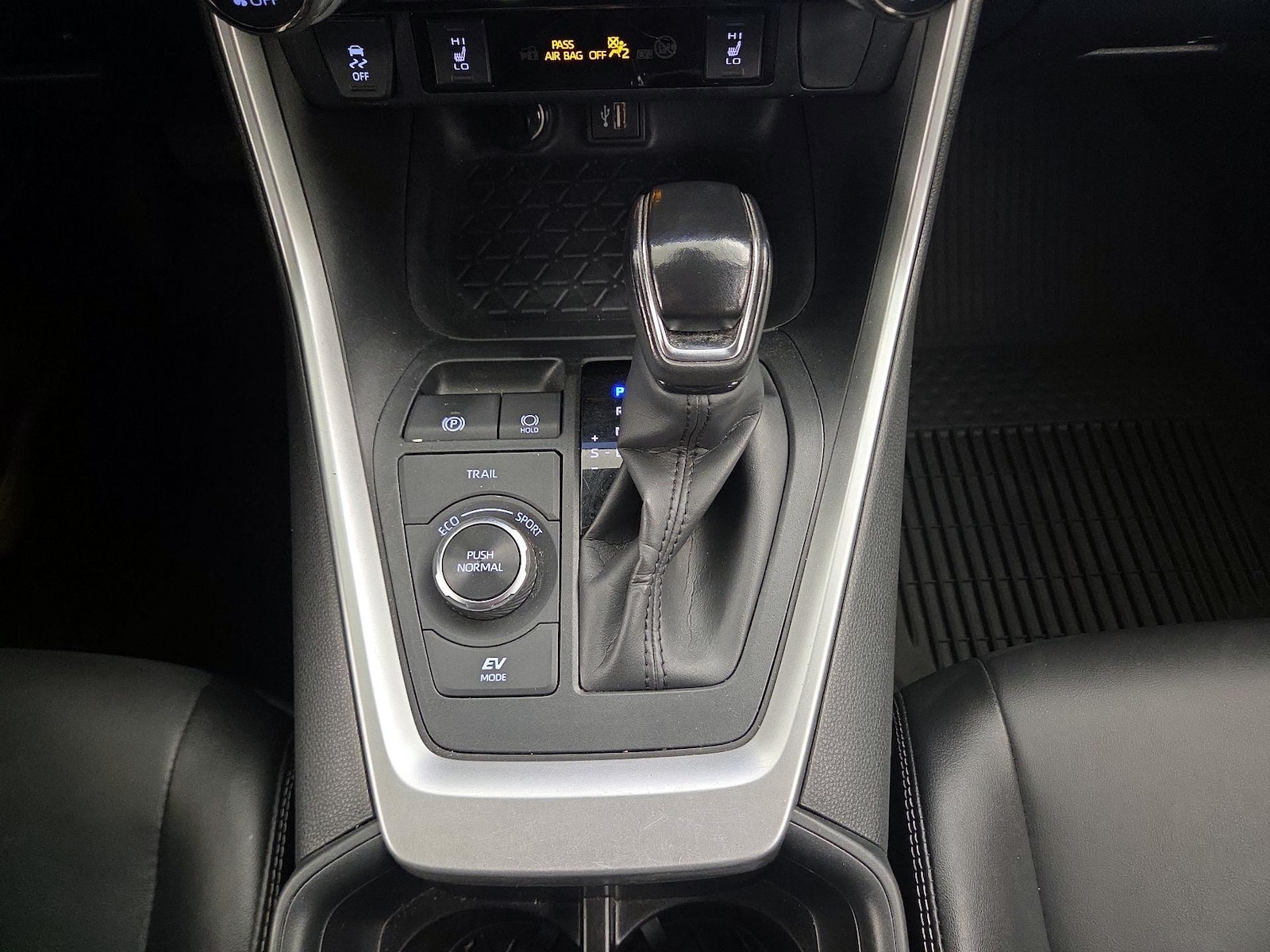 2023 Toyota RAV4 XLE Premium - Photo 18