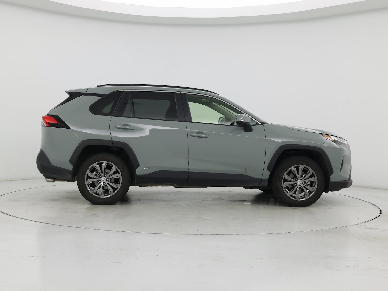 2023 Toyota RAV4 XLE Premium - Photo 8