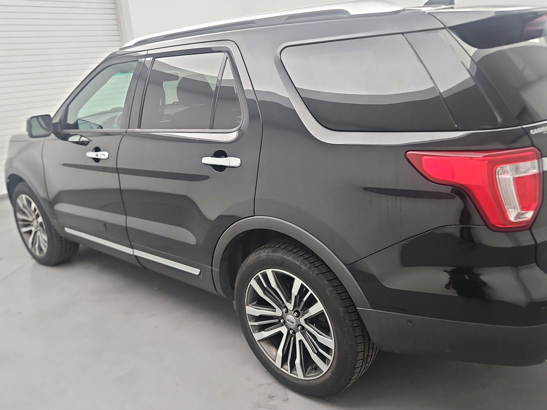 Thumbnail: 2016 Ford Explorer - 7