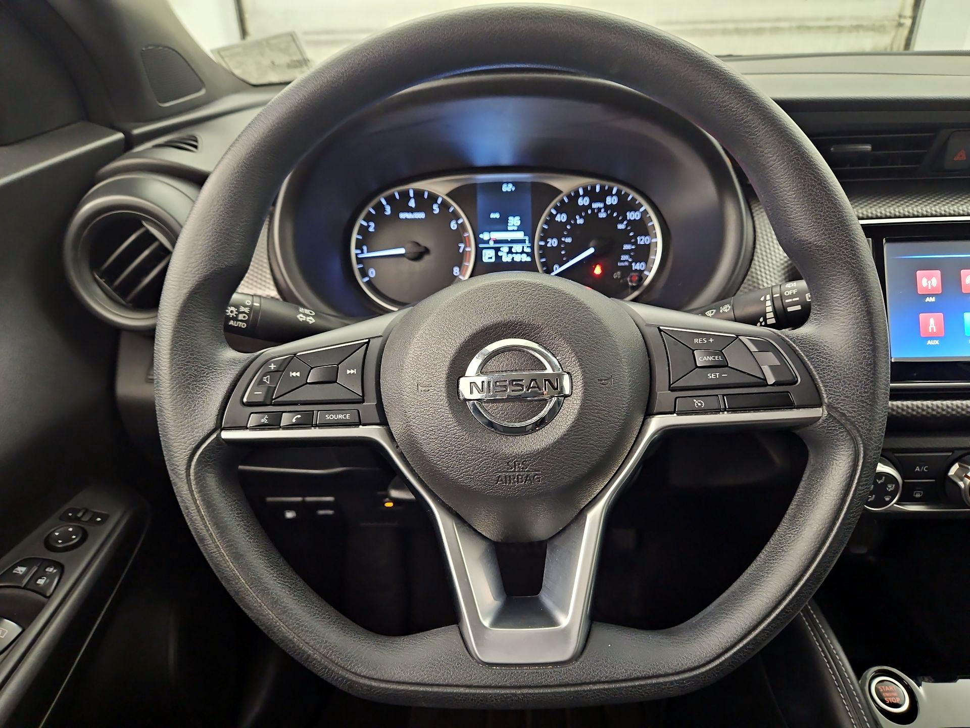 Thumbnail: 2018 Nissan Kicks - 10