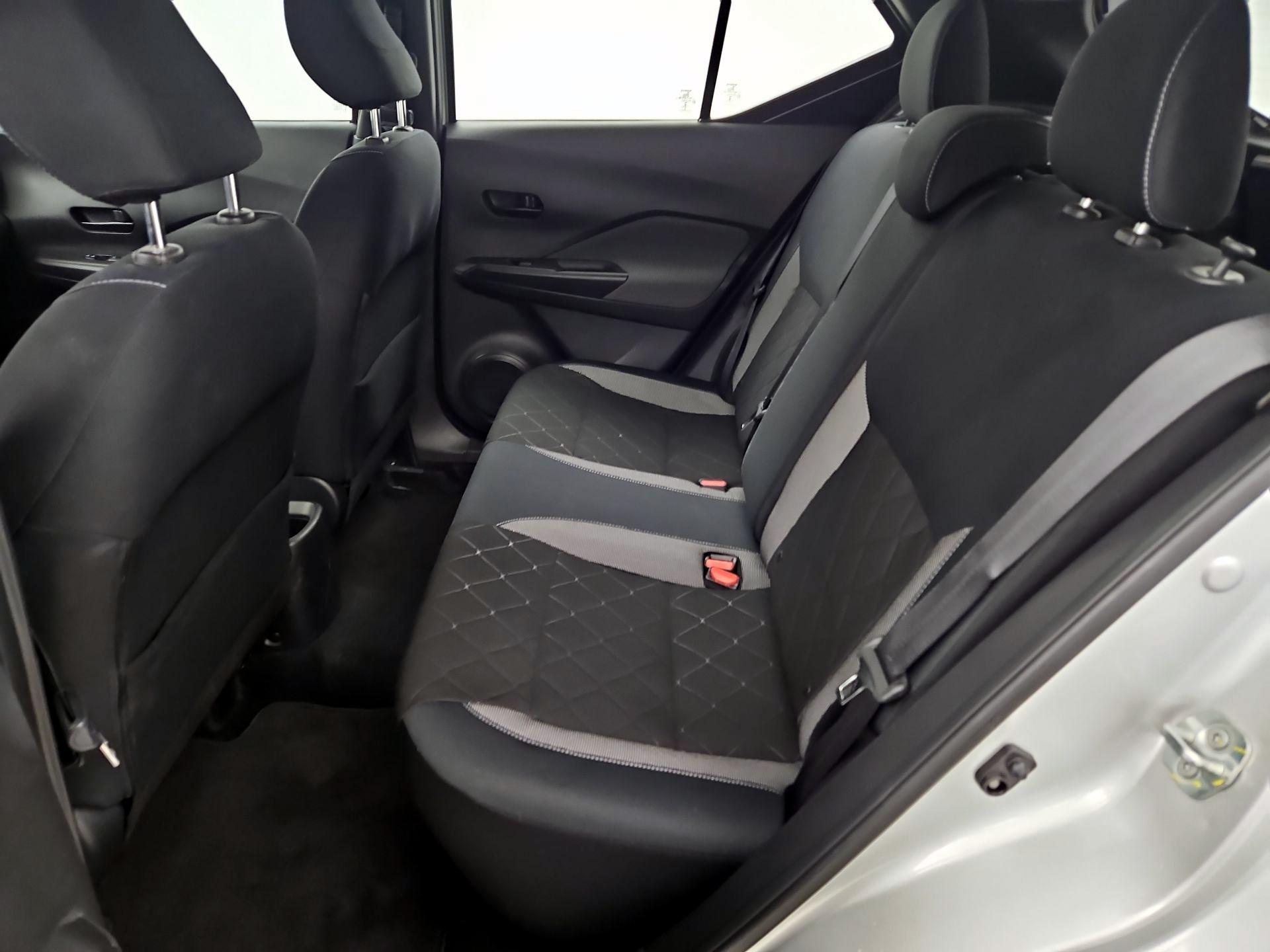 Thumbnail: 2018 Nissan Kicks - 19