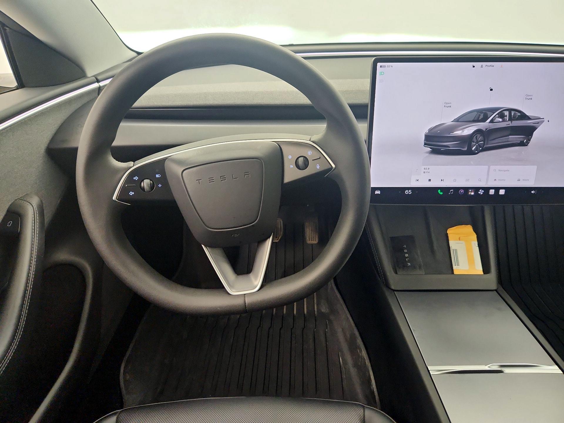 Thumbnail: 2024 Tesla Model 3 - 10