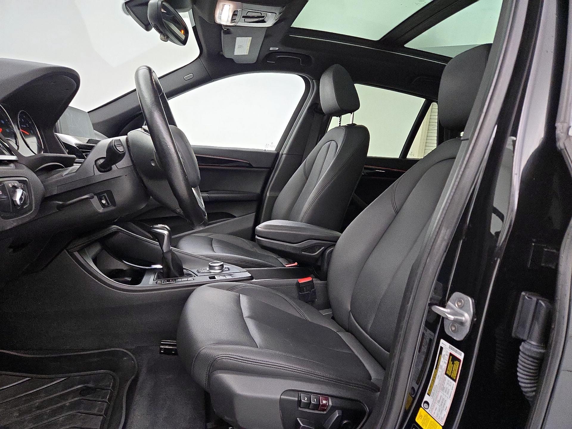 Thumbnail: 2019 BMW X1 - 11