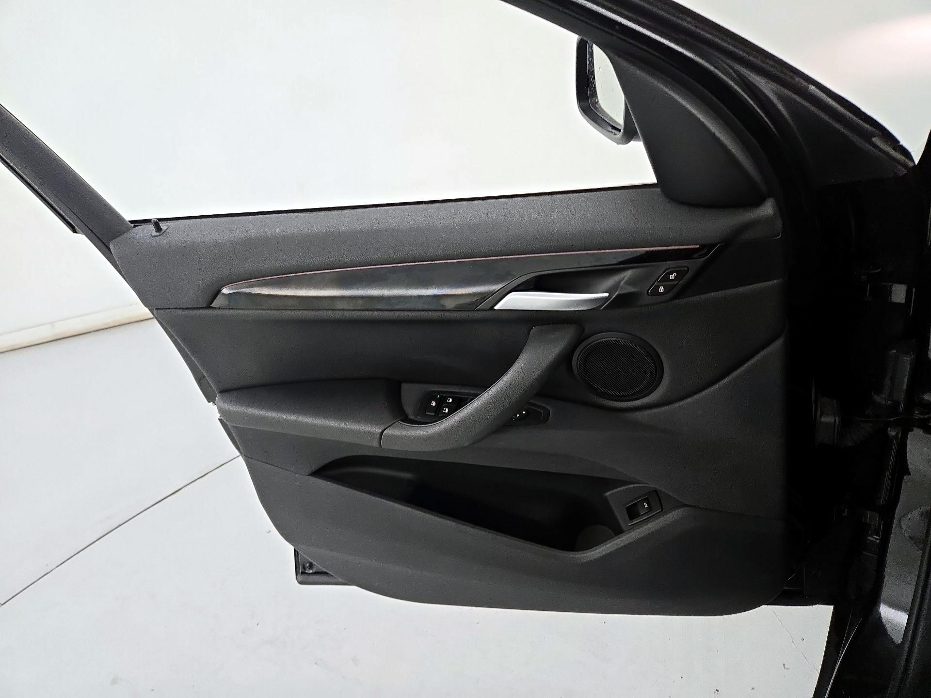 Thumbnail: 2019 BMW X1 - 12
