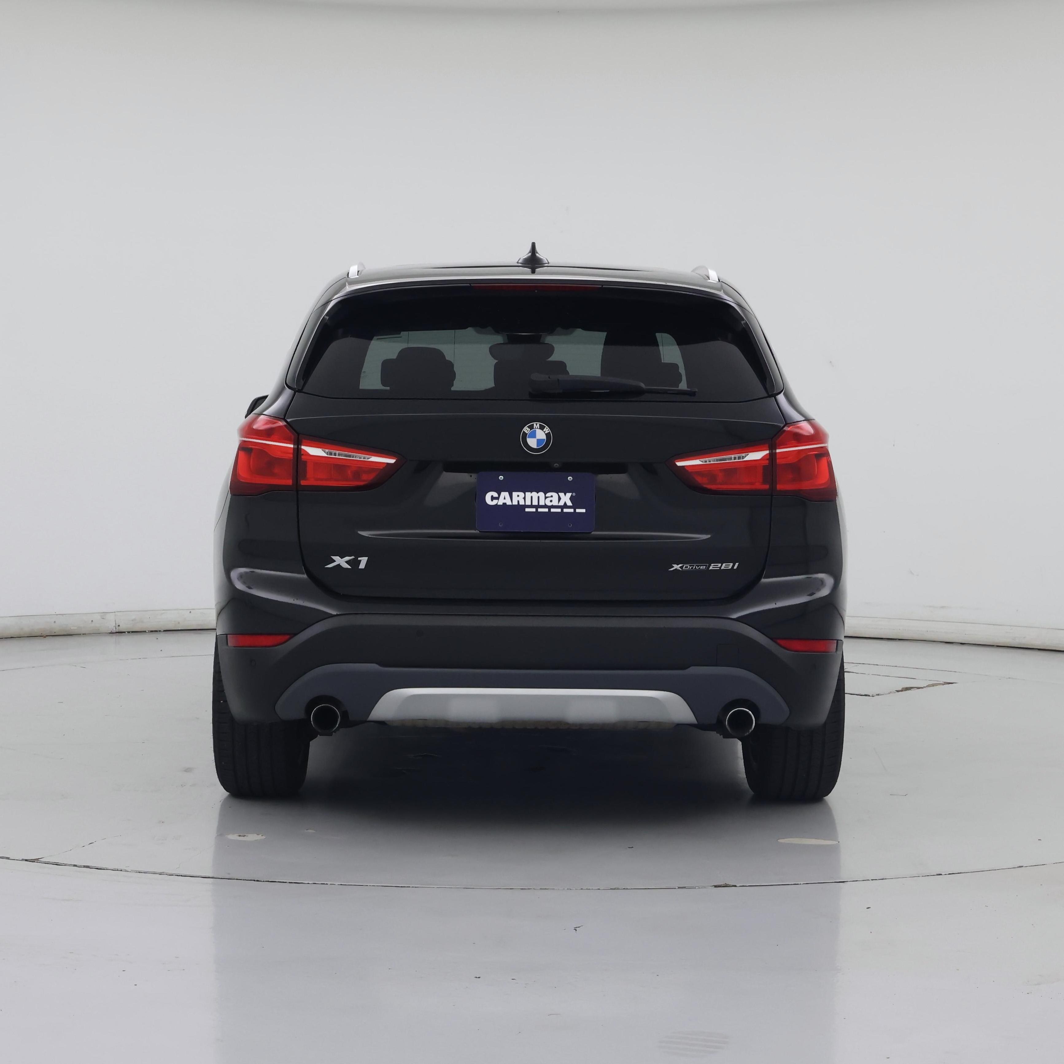Thumbnail: 2019 BMW X1 - 6
