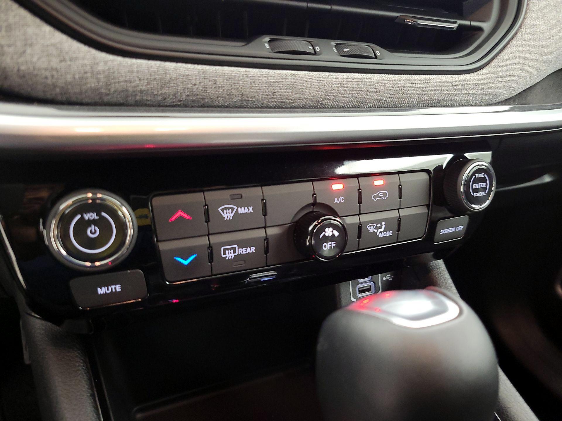 Thumbnail: 2025 Jeep Compass - 16