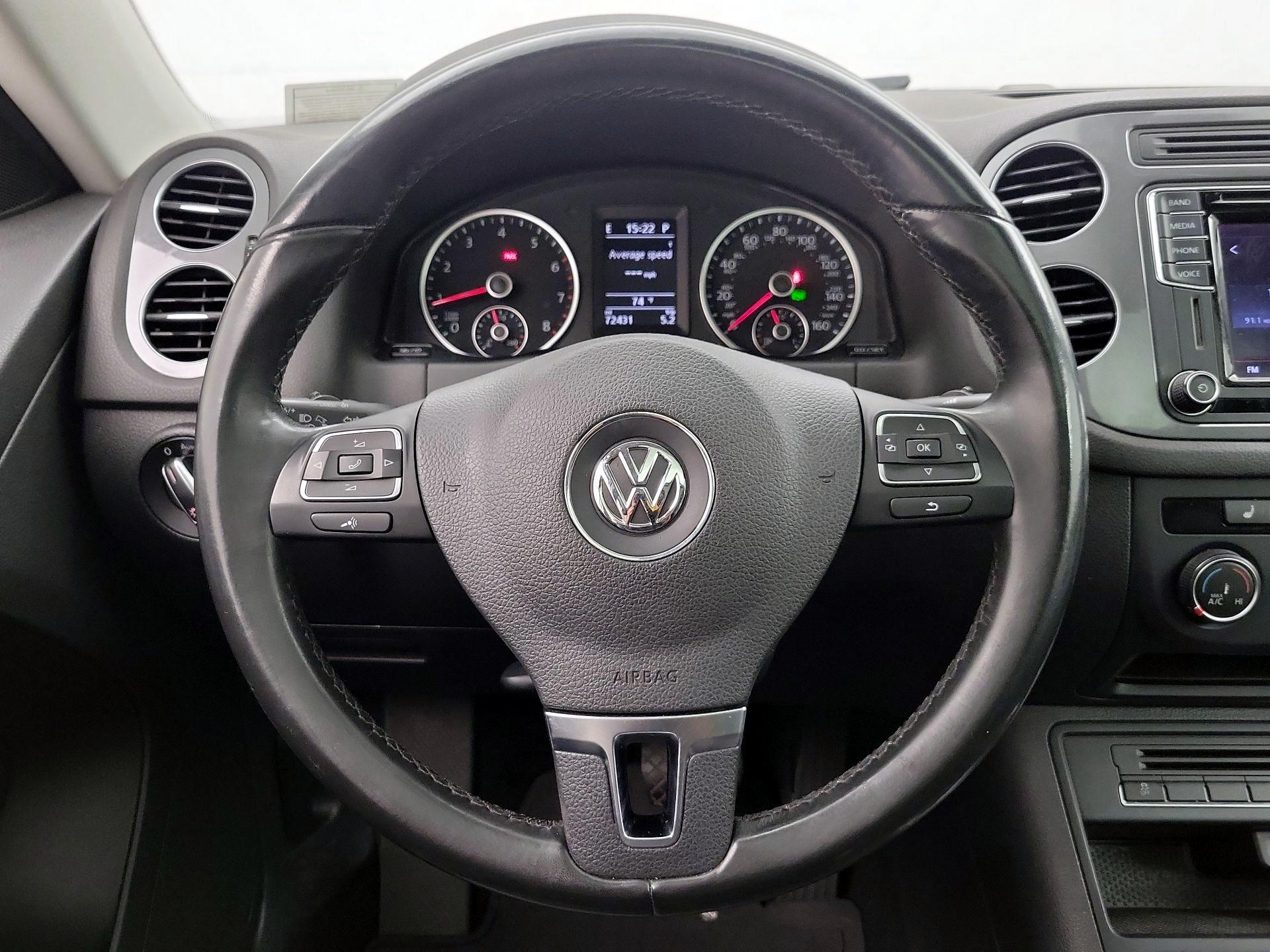 Thumbnail: 2017 Volkswagen Tiguan - 10