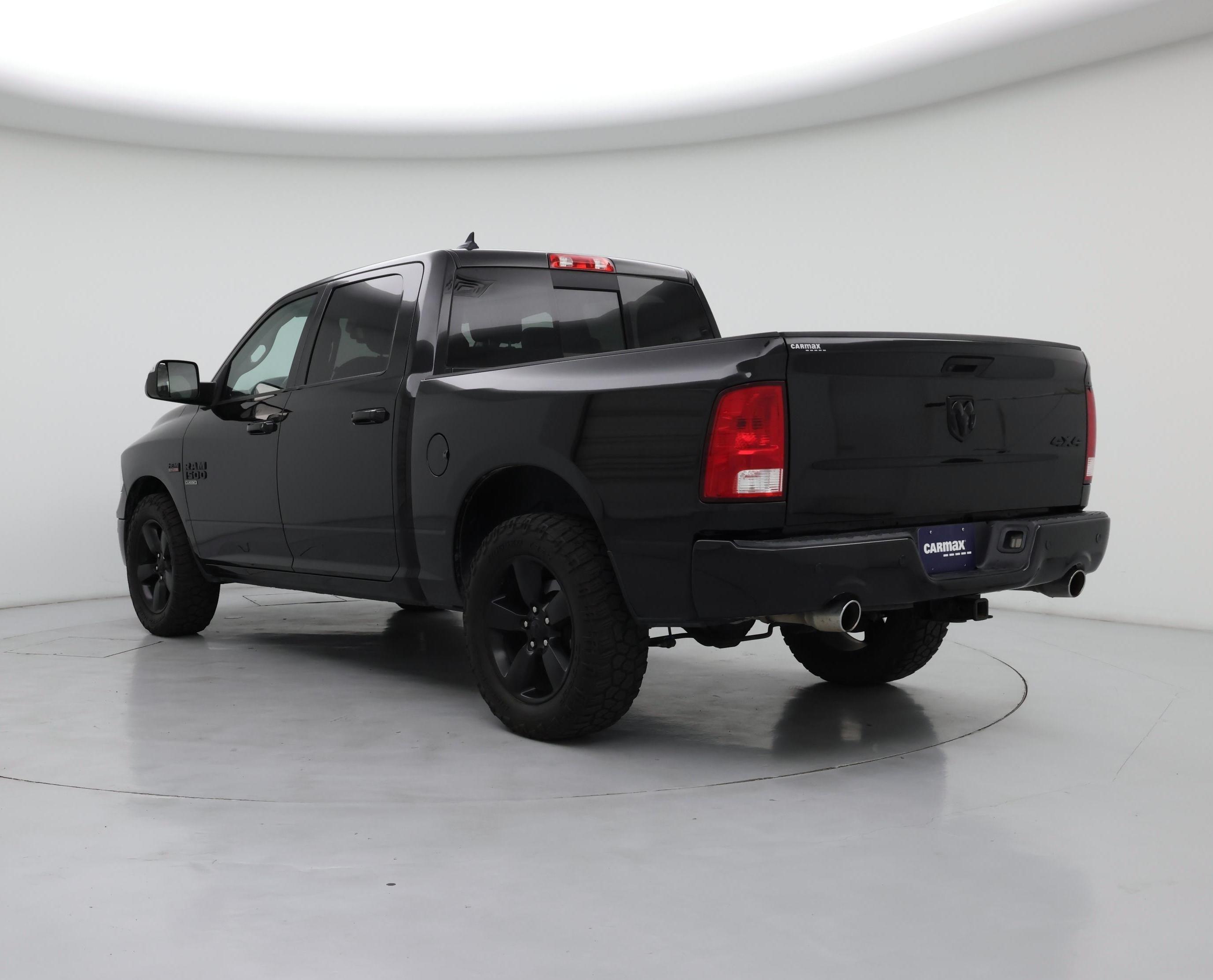 Thumbnail: 2019 RAM 1500 Classic - 2