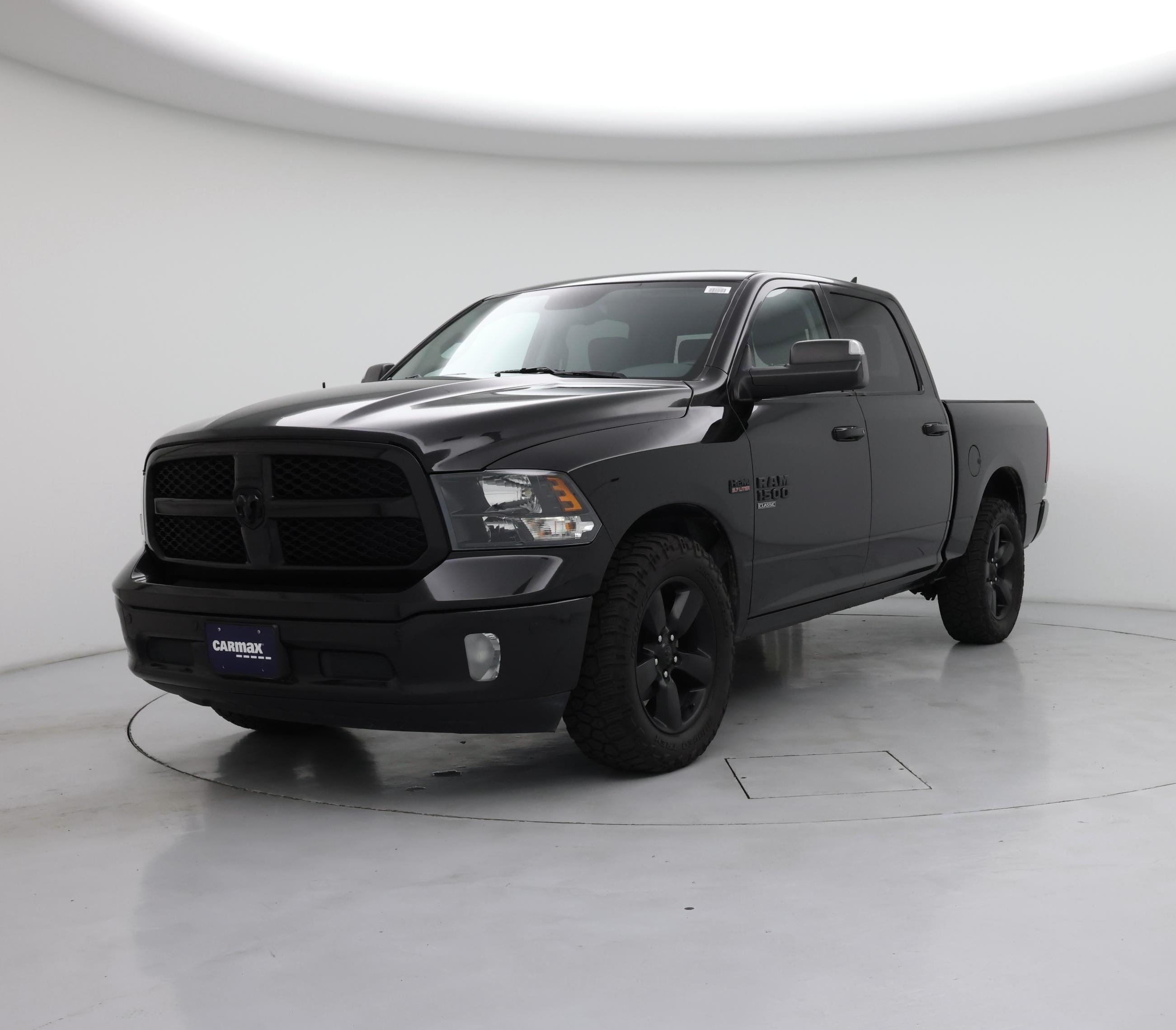 Thumbnail: 2019 RAM 1500 Classic - 4