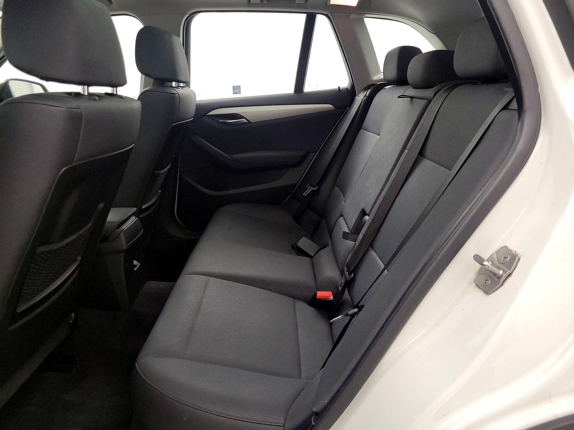 Thumbnail: 2015 BMW X1 - 19