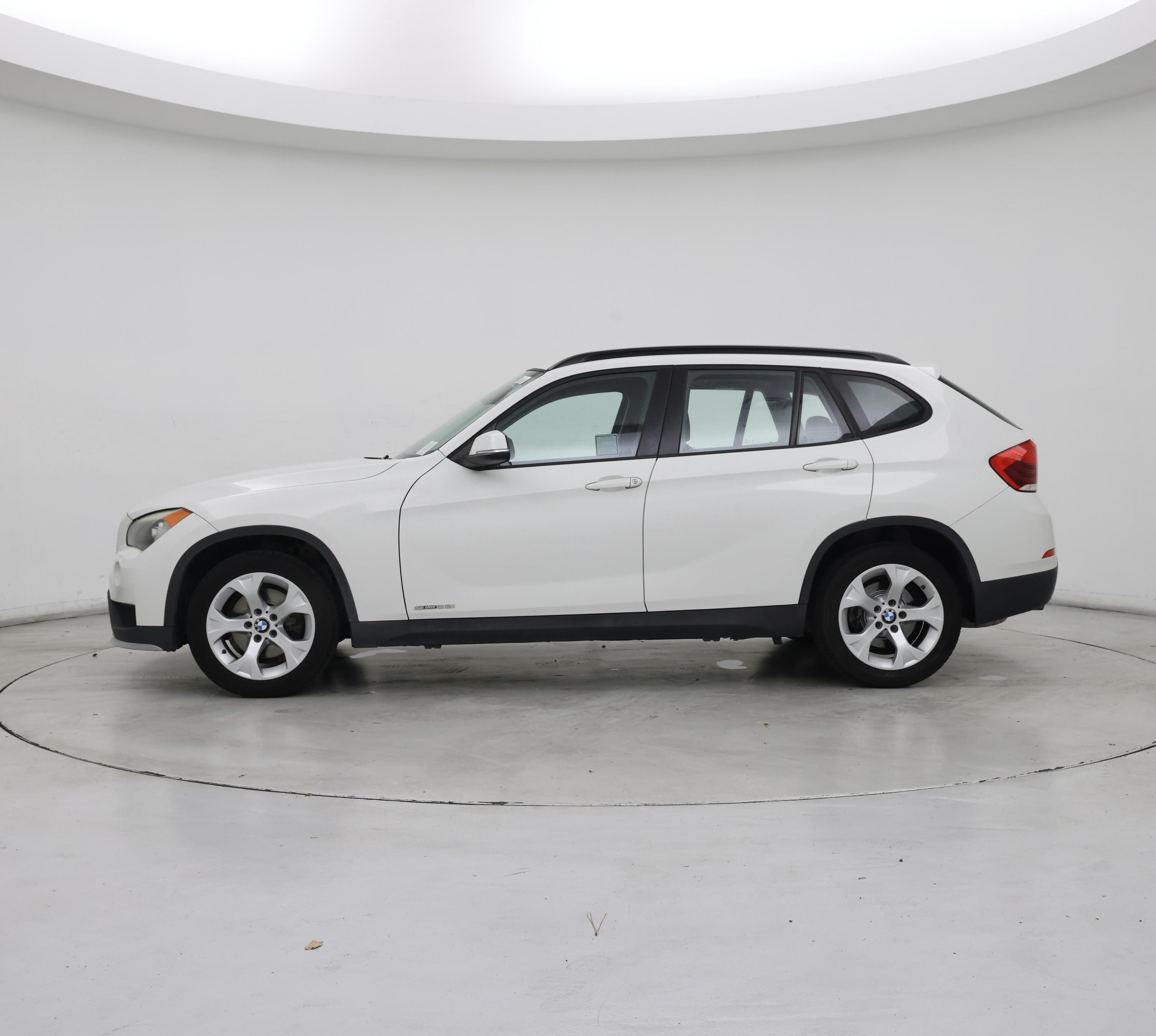 Thumbnail: 2015 BMW X1 - 3