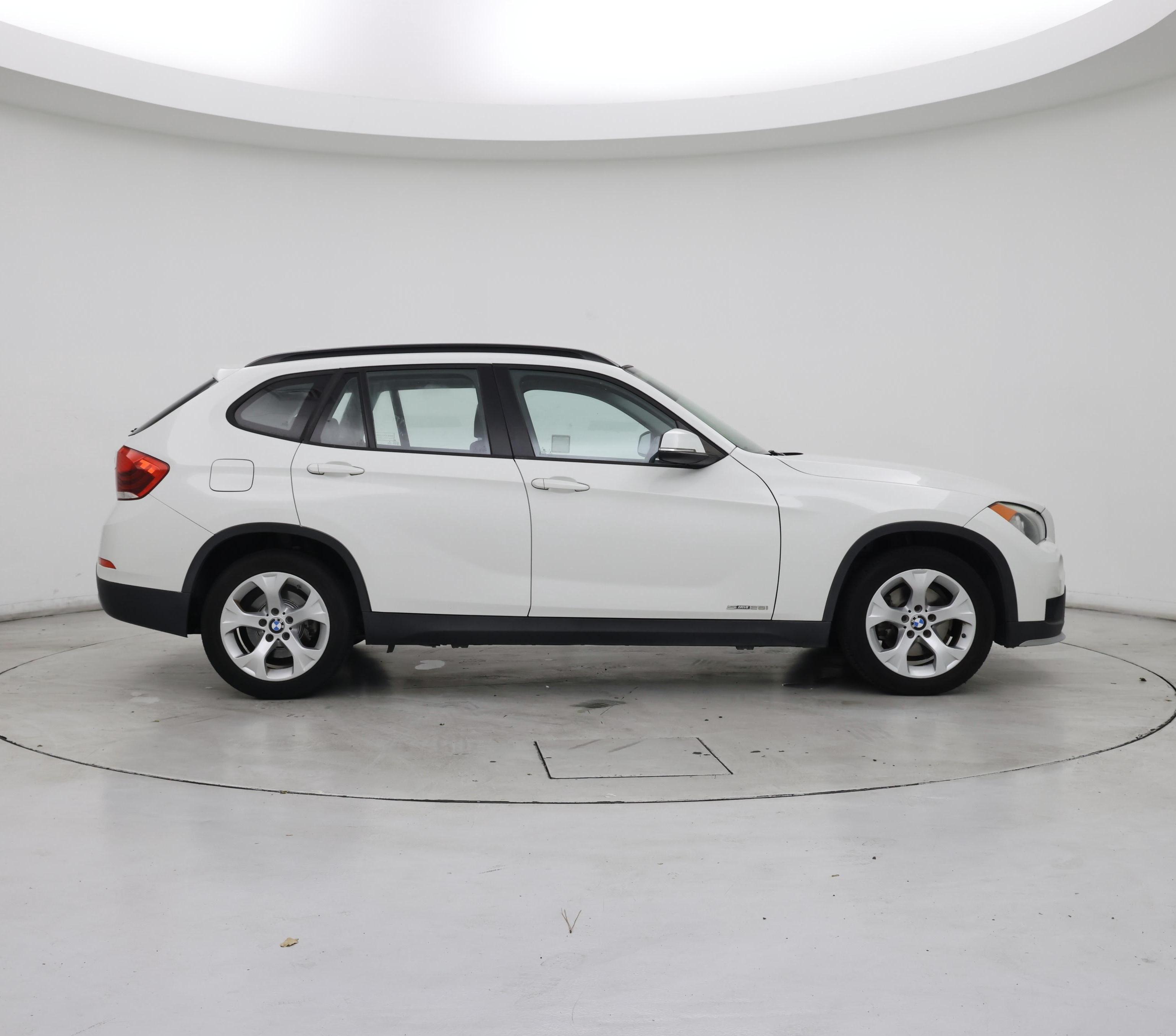 Thumbnail: 2015 BMW X1 - 7