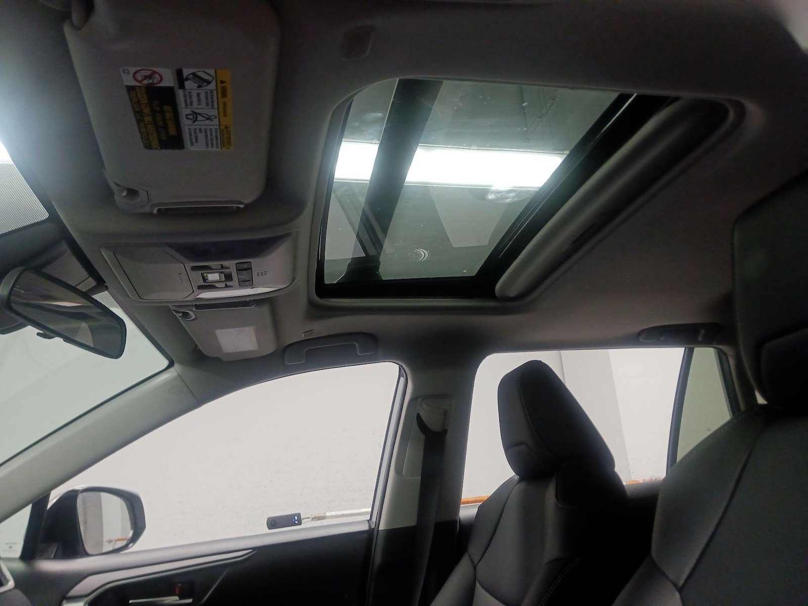 2024 Toyota RAV4 XLE Premium - Photo 20