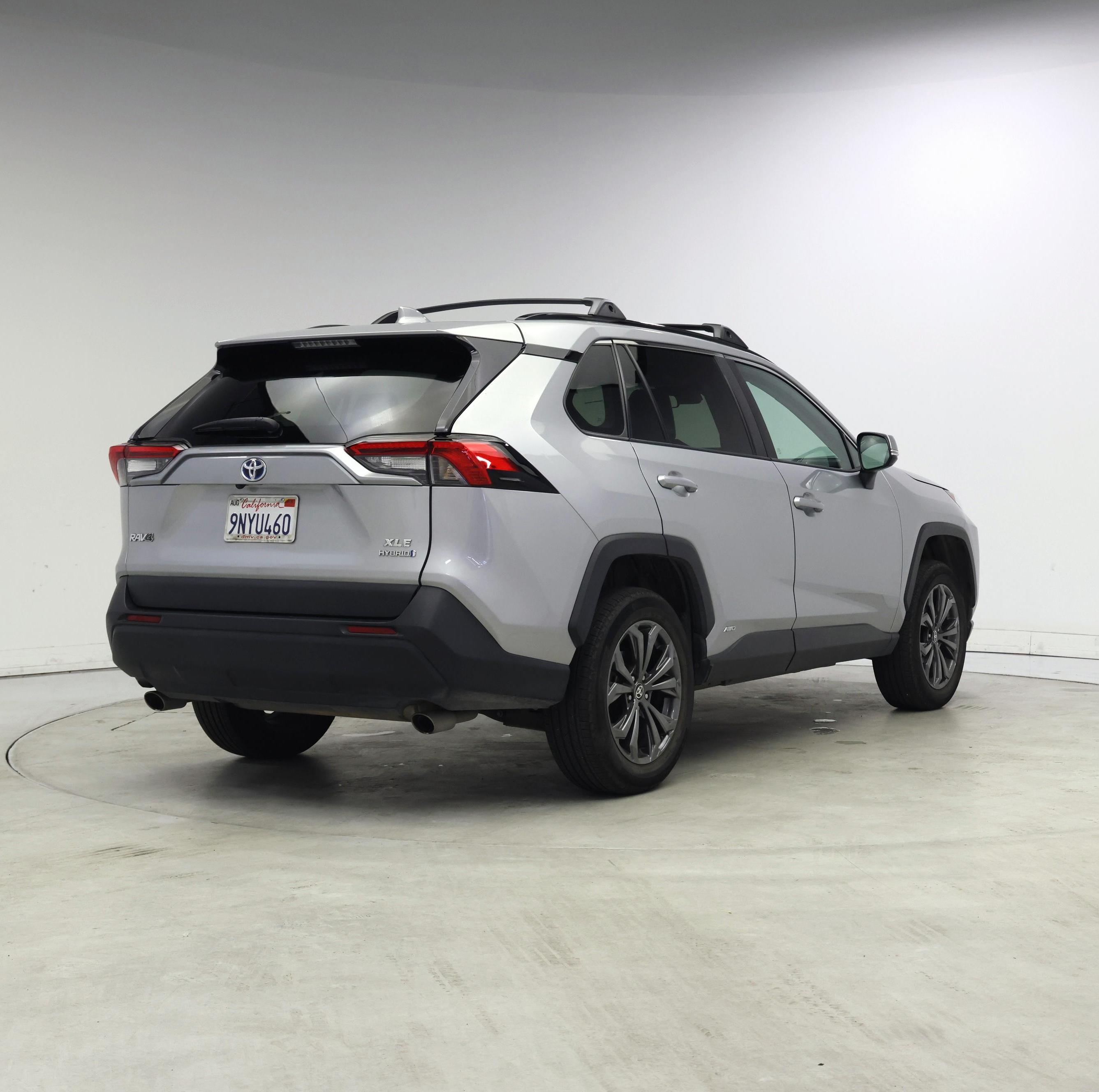 Thumbnail: 2024 Toyota RAV4 - 8